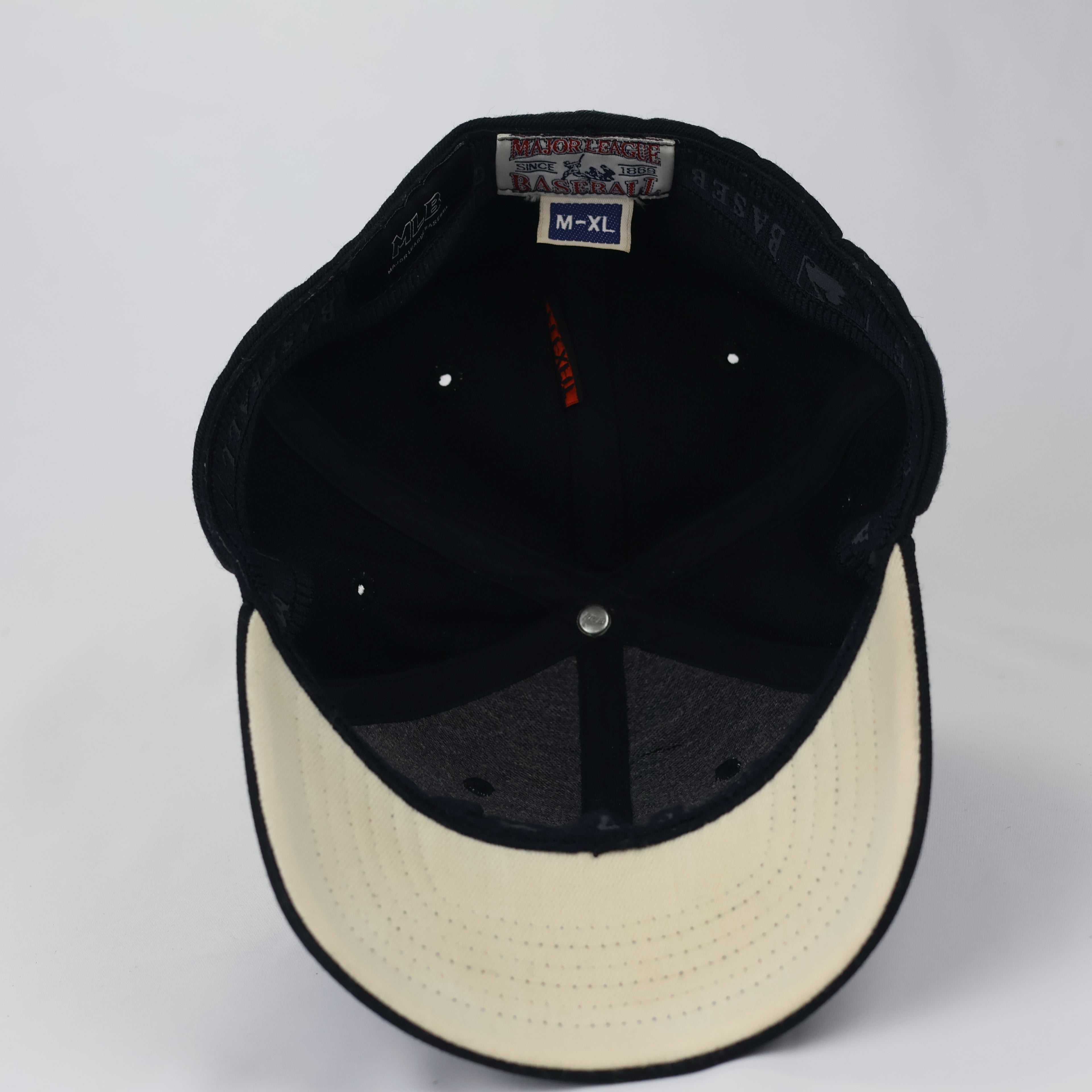 Authentic MLB New York Yankees Black Stretch-Fitted Thrifted Cap - Size M-XL