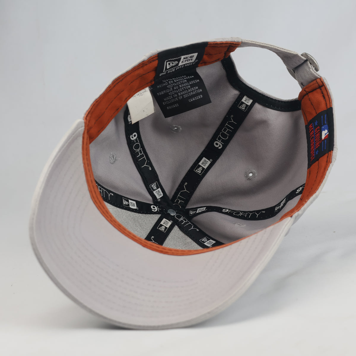 Thrifted New Era 9FORTY NY Yankees Light Grey Cap (Size 57–59 cm) | 10897