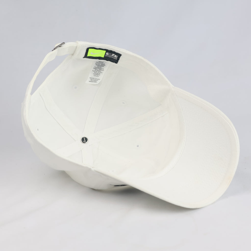 Thrifted Nike Heritage86 White Cotton Baseball Cap (Size 56–58 cm) | 10894