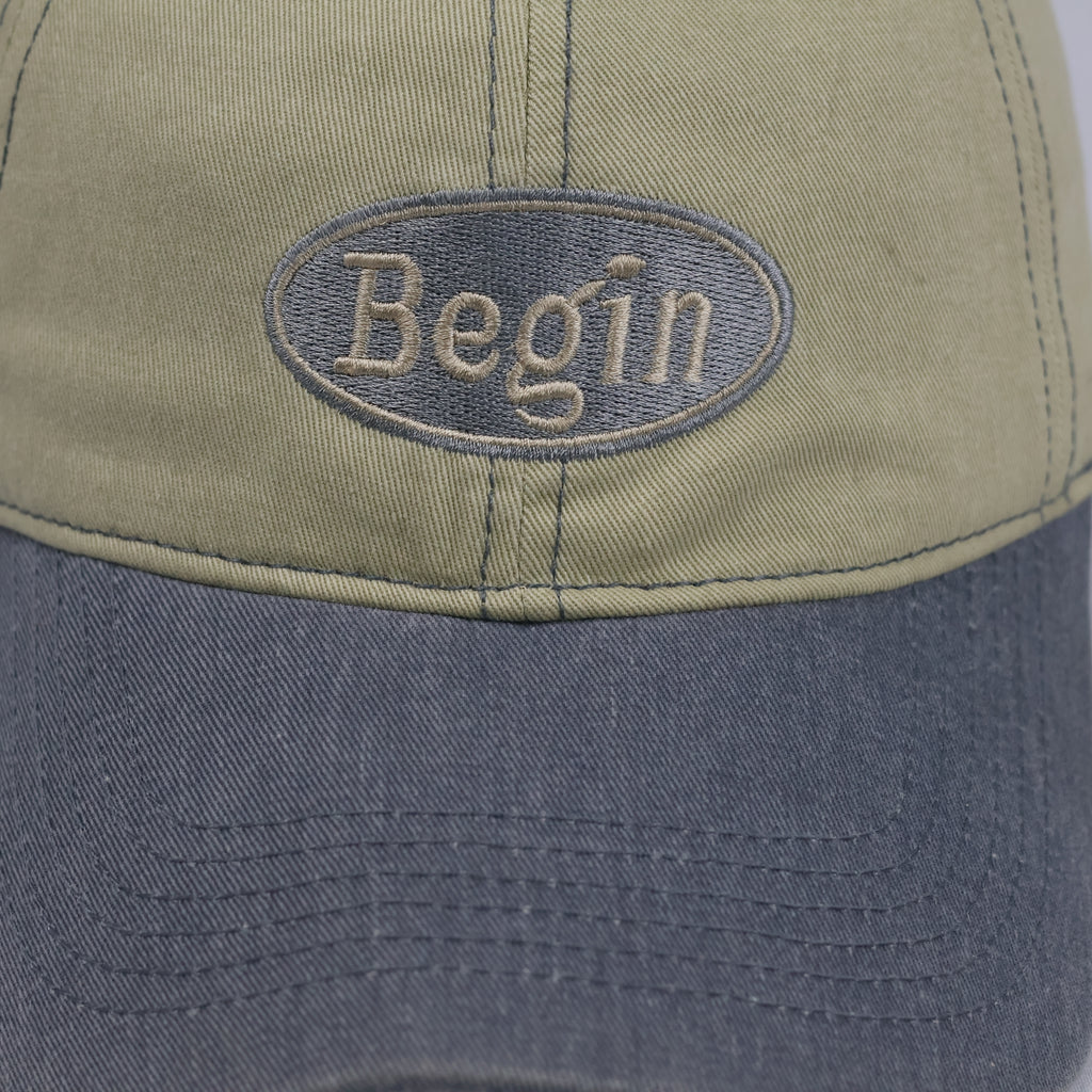 Thrifted Unbranded Two-Tone Strapback Baseball Cap - Size 56-58cm