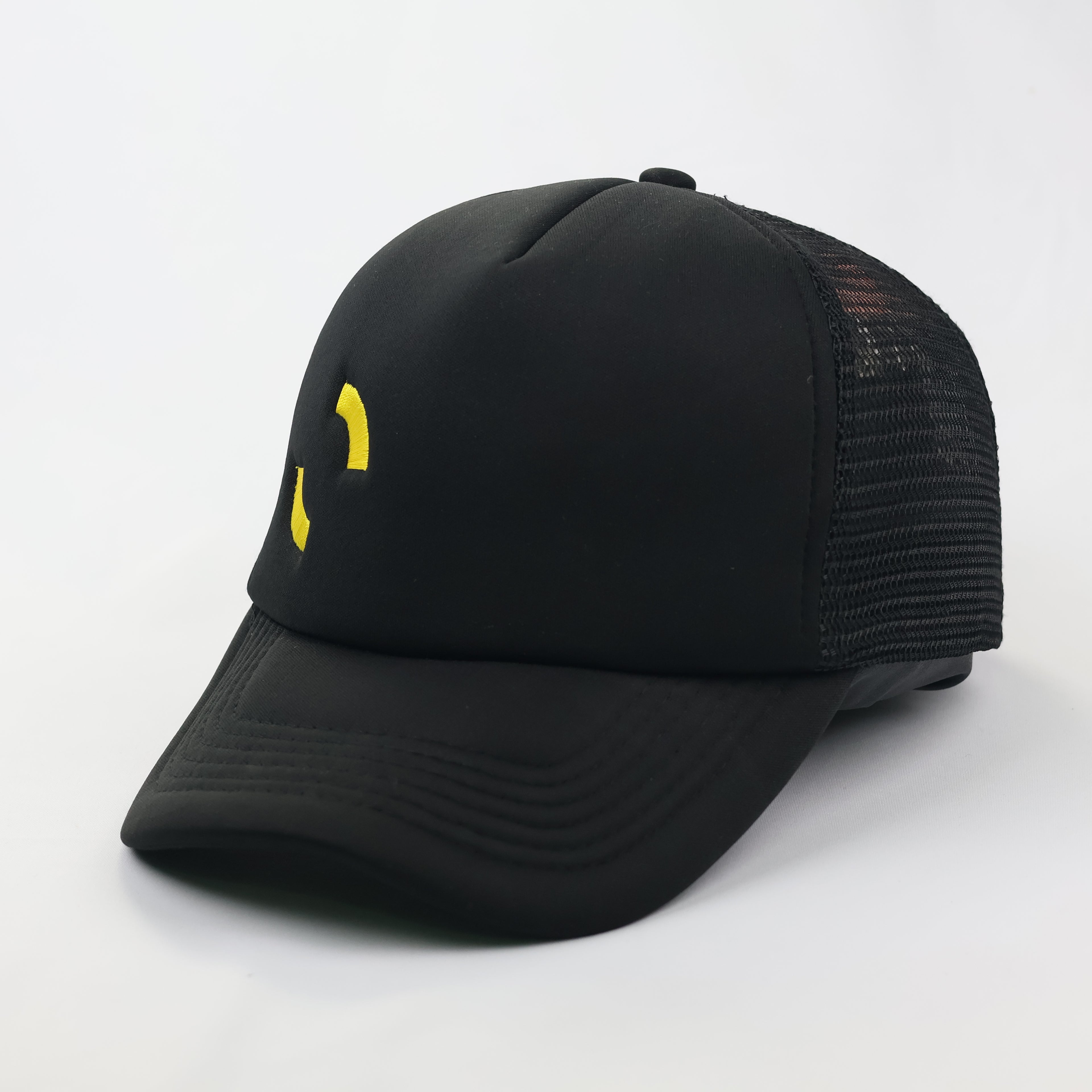 Retro Streetwear Mesh Back Cap - Black & Yellow Minimalist Hat