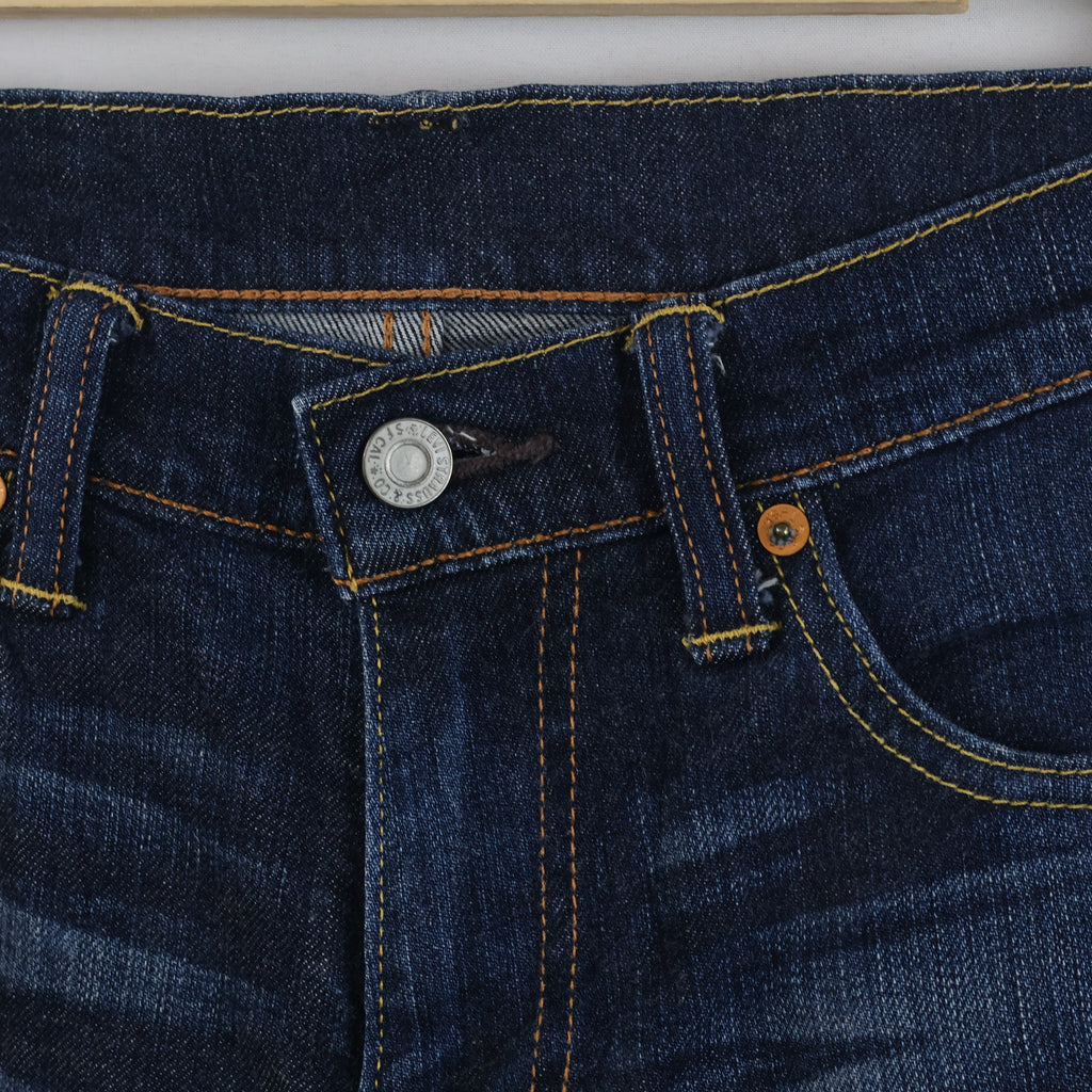 Thrifted Levi's 510 Dark Blue Skinny Denim Waist: 32/ J1097