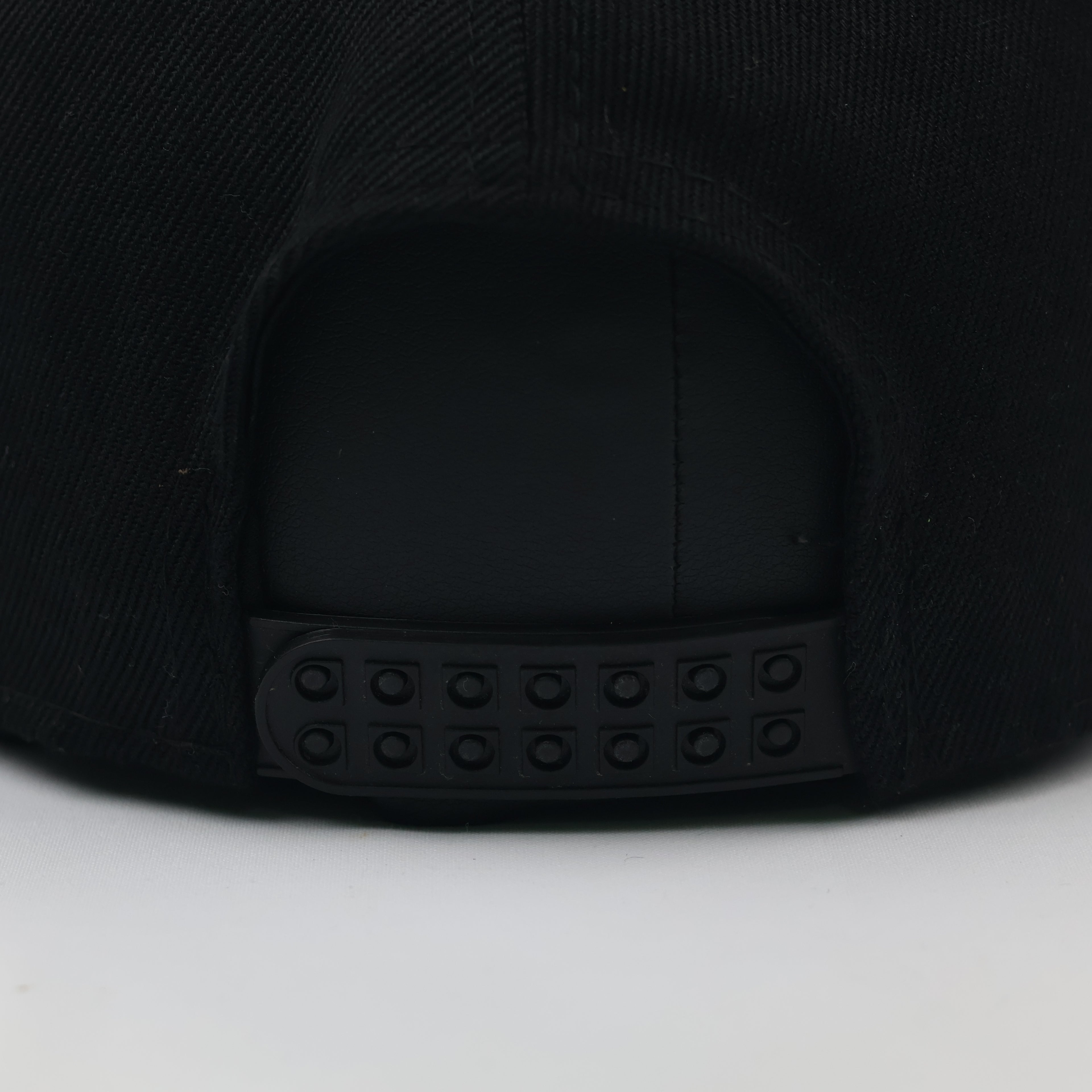 Vintage SpeedyRC Two-Tone Snapback - Red & Black Racing Cap