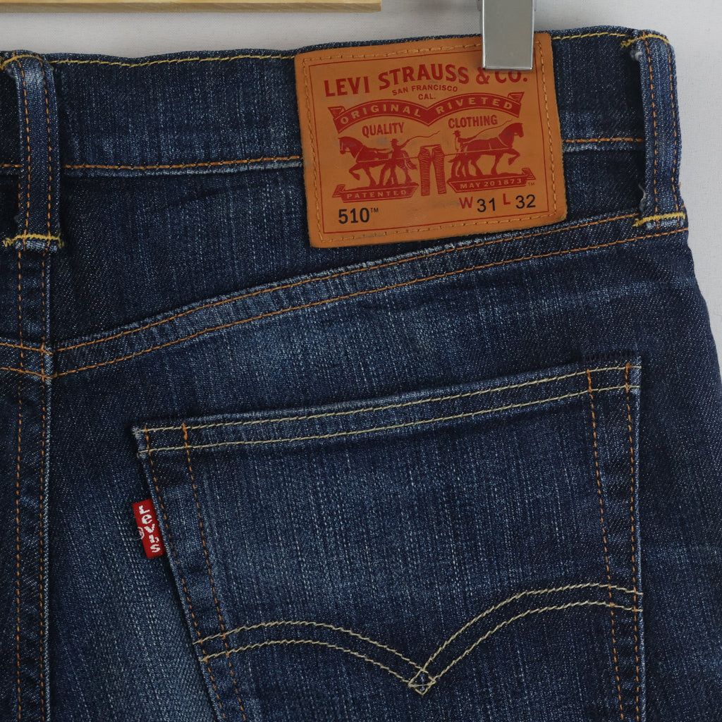 Thrifted Levi's 510 Dark Blue Skinny Denim Waist: 32/ J1097