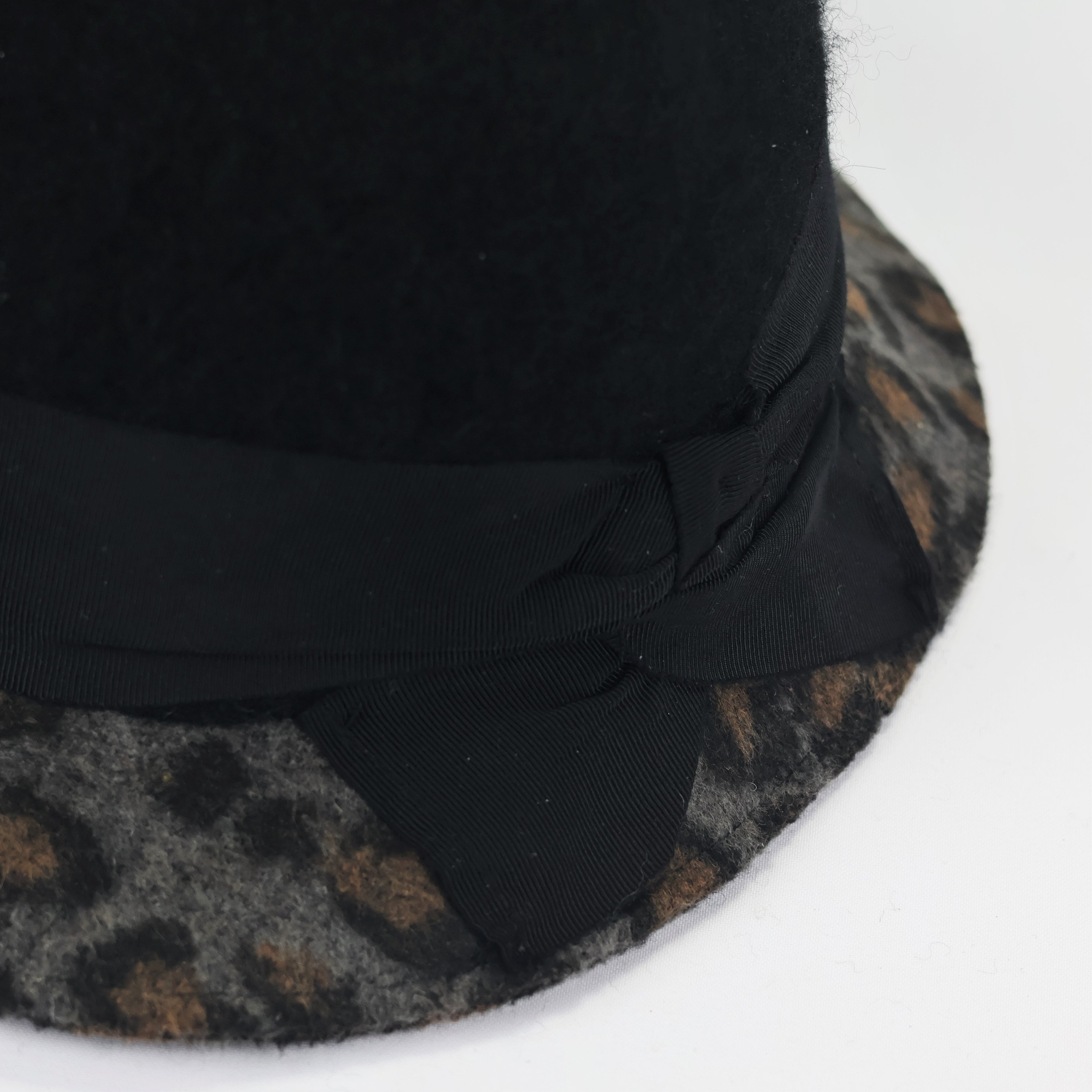 Renoma Paris Women's Wool Beanie - Vintage Designer Winter Hat