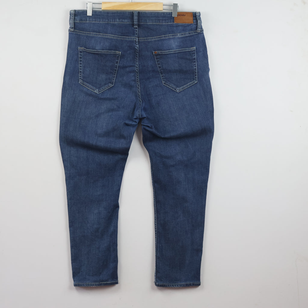 Thrifted H&M & Denim Straight Regular Fit Distressed Blue Jeans Waist:36/ J1101