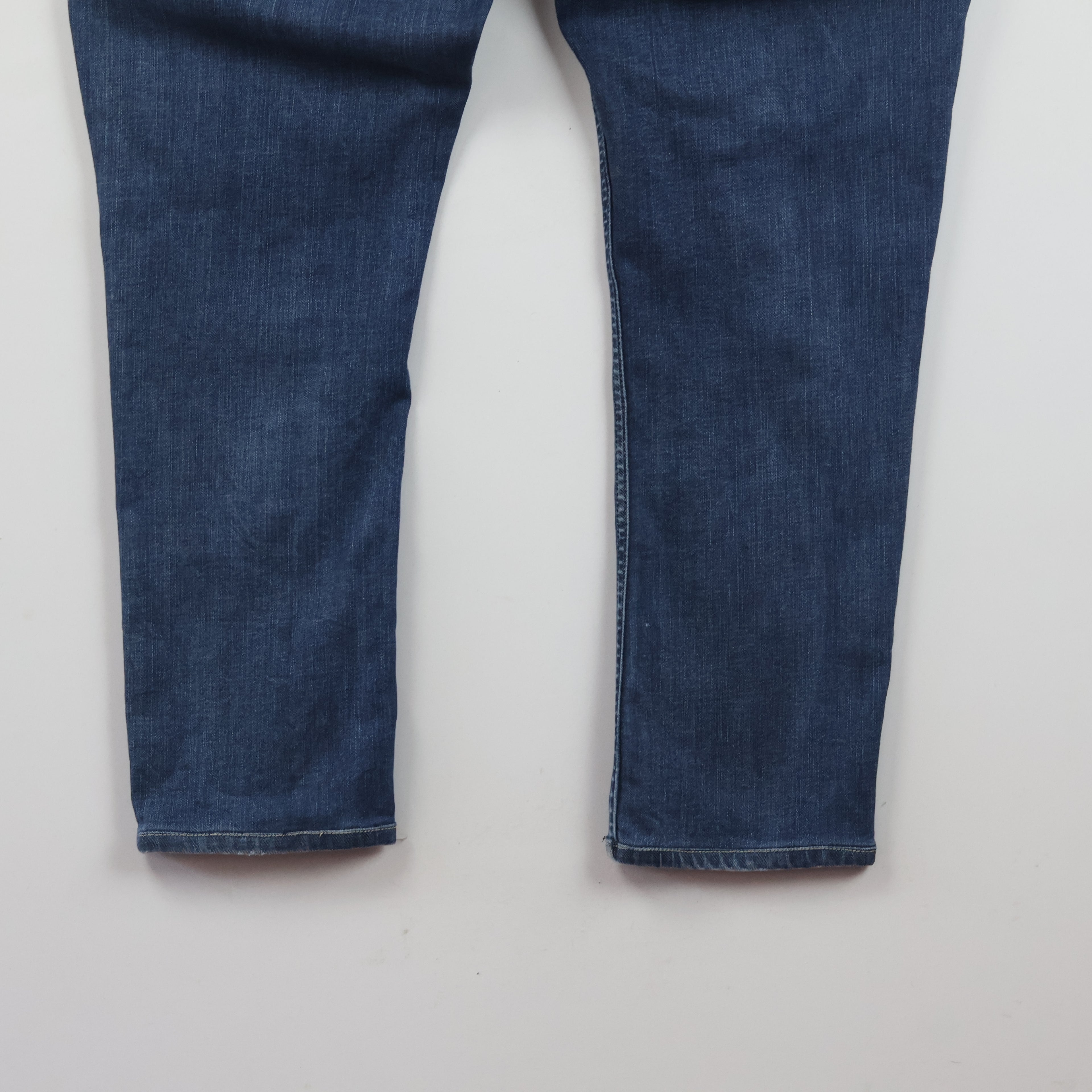 Thrifted H&M & Denim Straight Regular Fit Distressed Blue Jeans Waist:36/ J1101