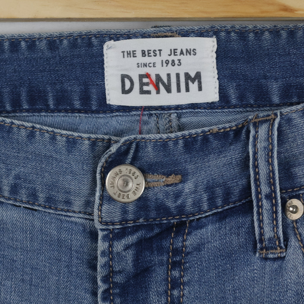 Denim The Best Jeans Since 1983 Light Blue Straight Denim Waist: 32/ J1102