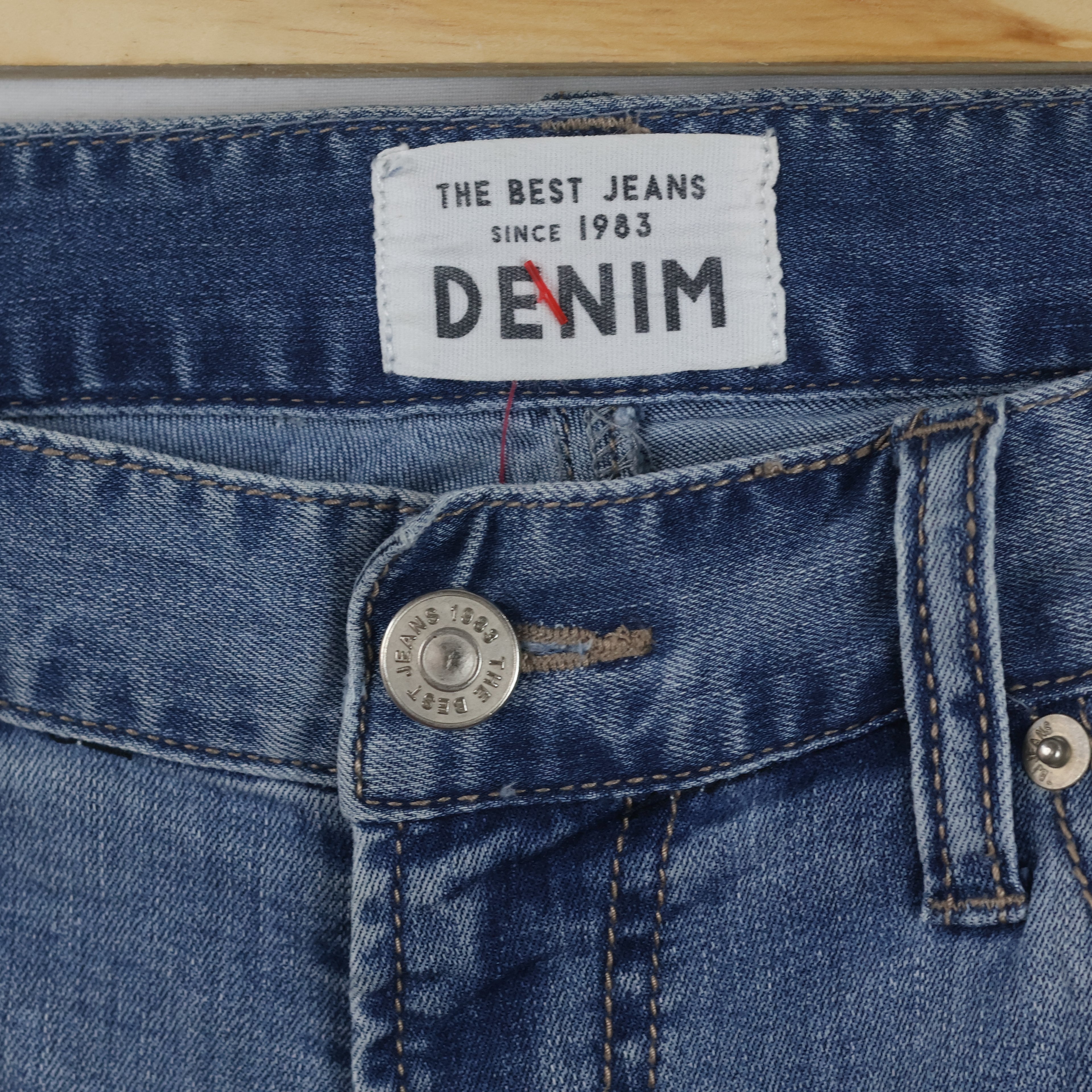 Denim The Best Jeans Since 1983 Light Blue Straight Denim Waist: 32/ J1102