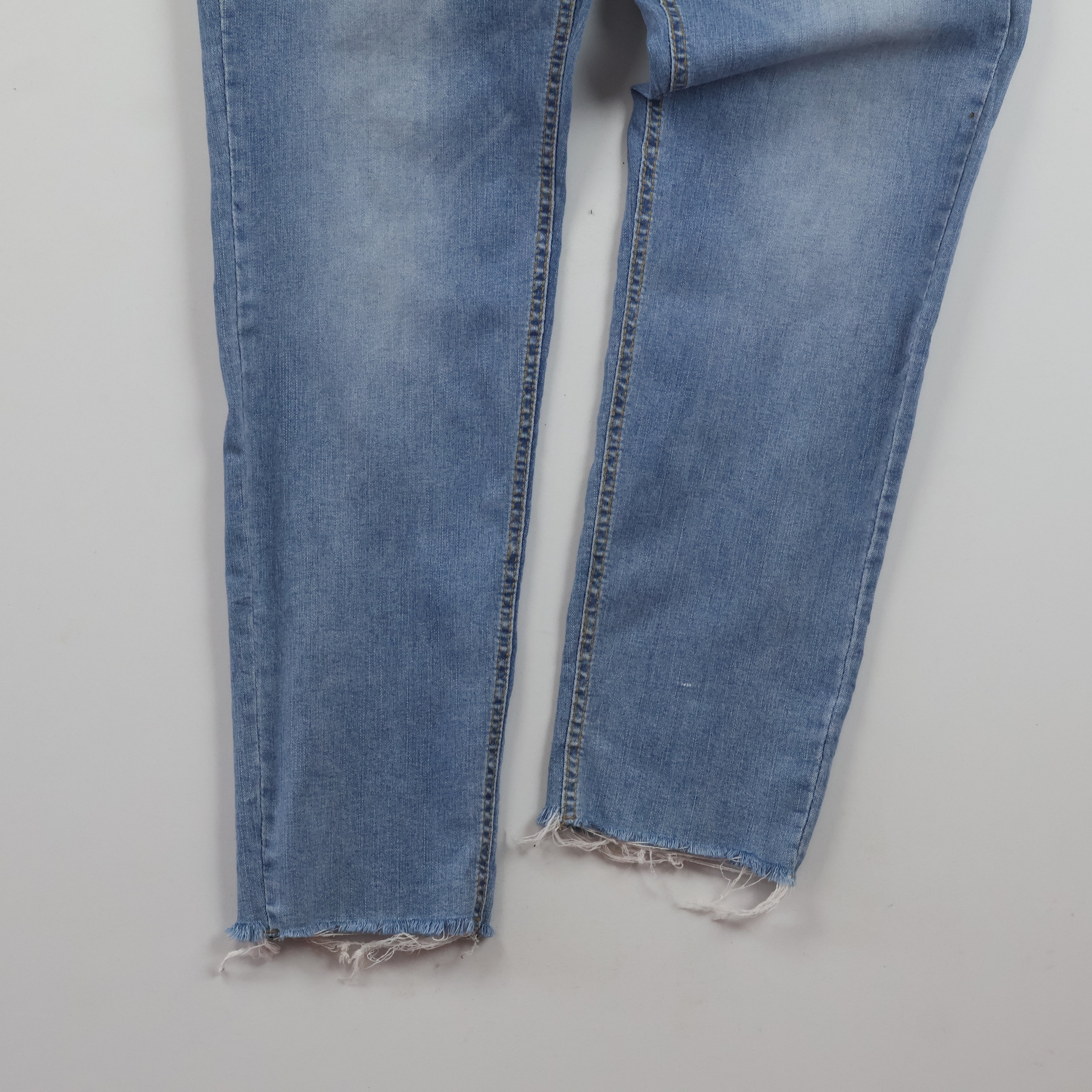 Upset Jeans 100% Cotton Raw Hem Light Blue Jeans Waist:32/ J1104