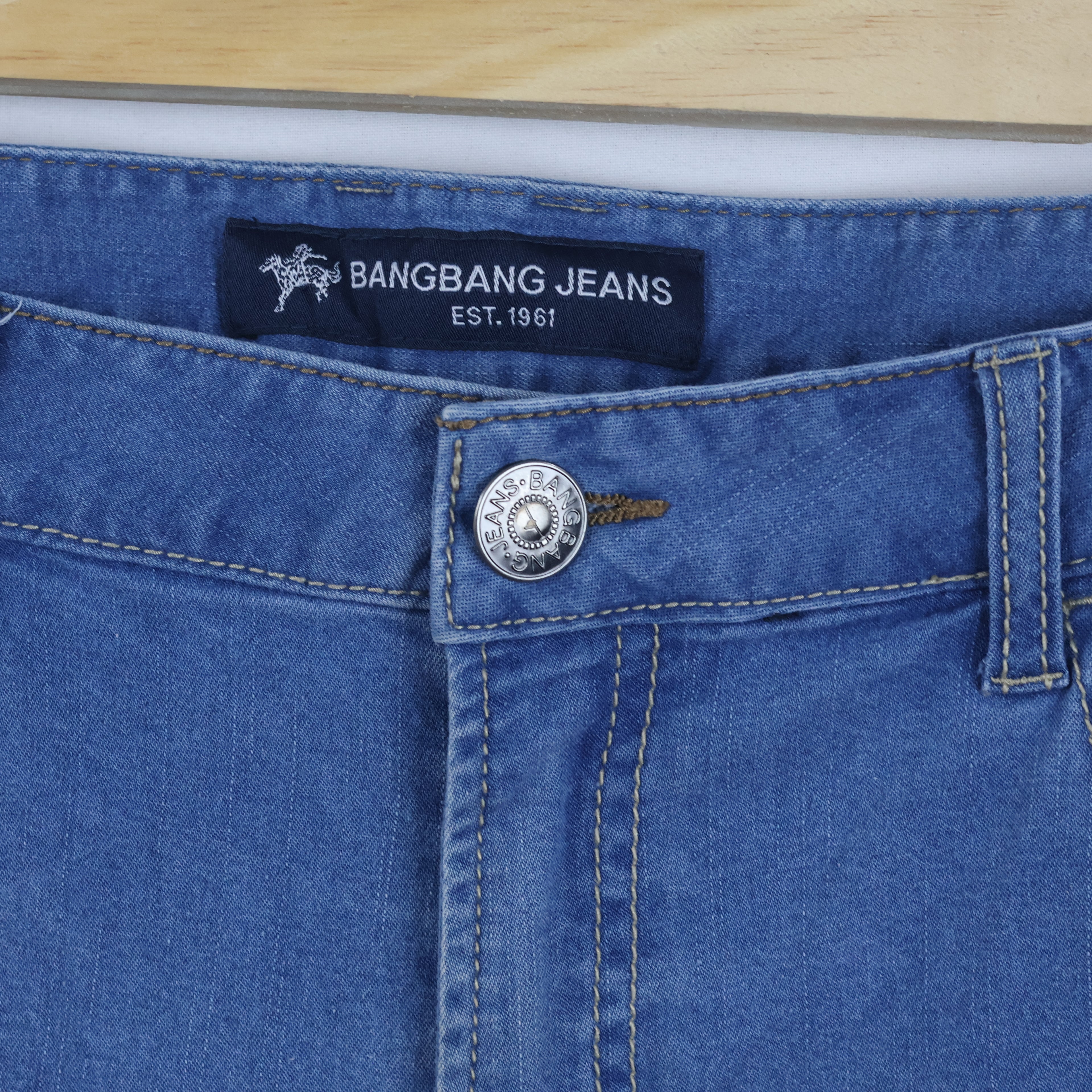 Thrifted Bangbang Jeans Est. 1961 Light Wash Straight Jeans Waist:36/ J1105