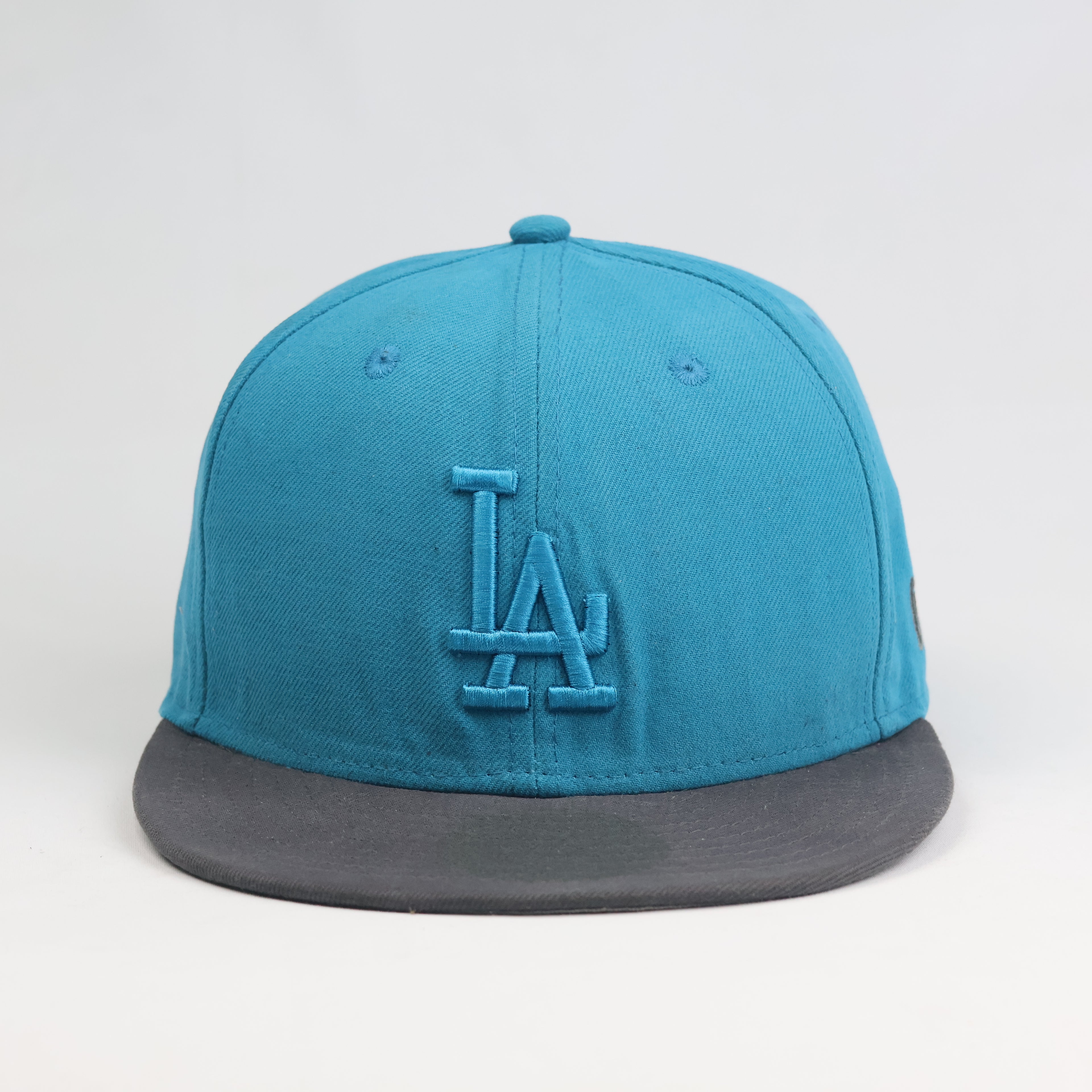 Thrifted Vintage New Era 59FIFTY LA Dodgers Two-Tone Teal Fitted Hat - Size 7 3/8