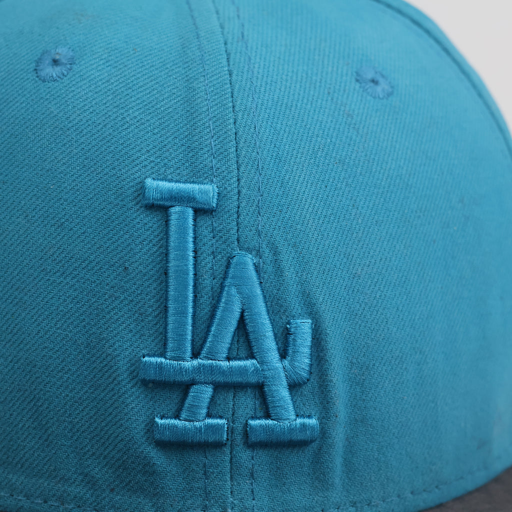 Thrifted Vintage New Era 59FIFTY LA Dodgers Two-Tone Teal Fitted Hat - Size 7 3/8