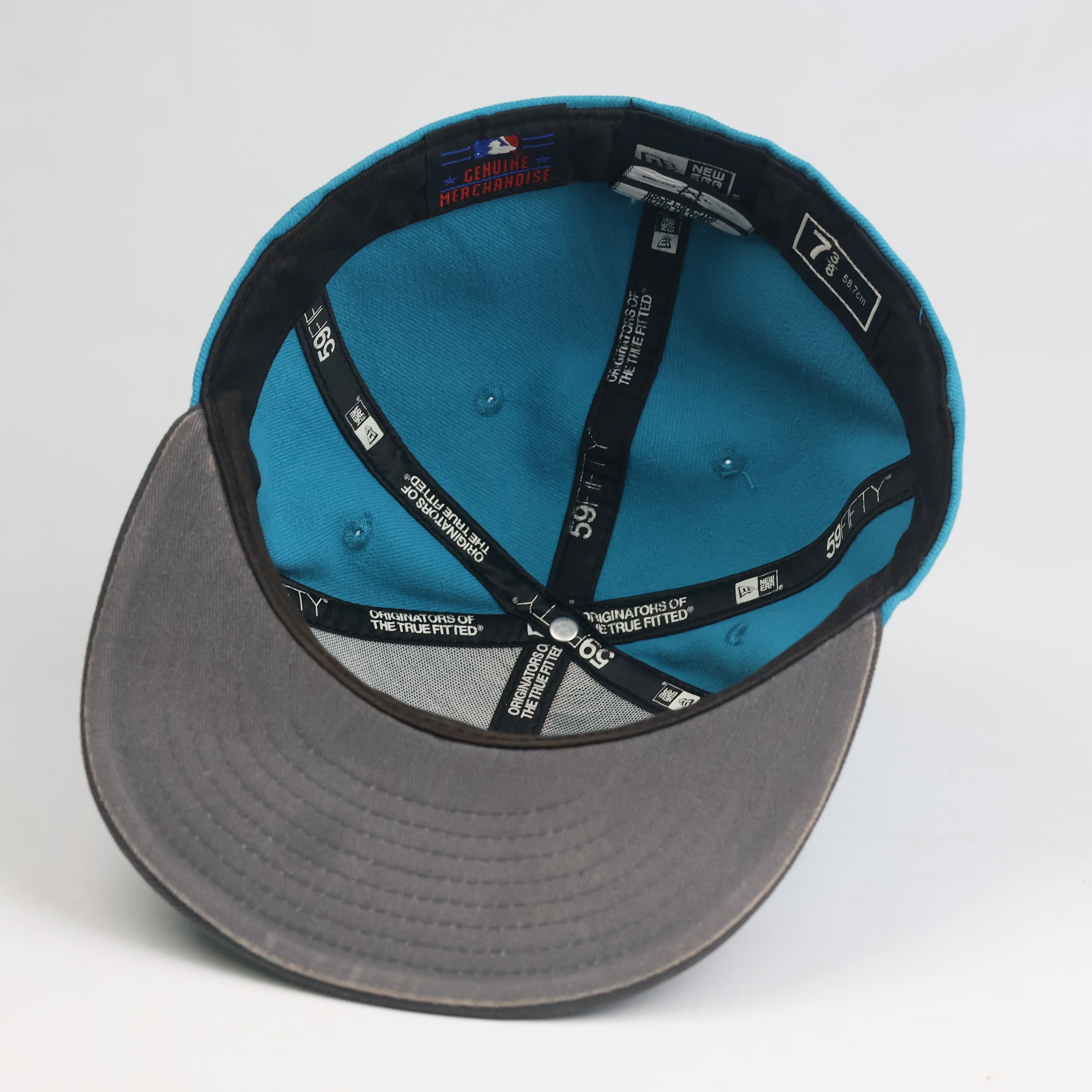 Thrifted Vintage New Era 59FIFTY LA Dodgers Two-Tone Teal Fitted Hat - Size 7 3/8