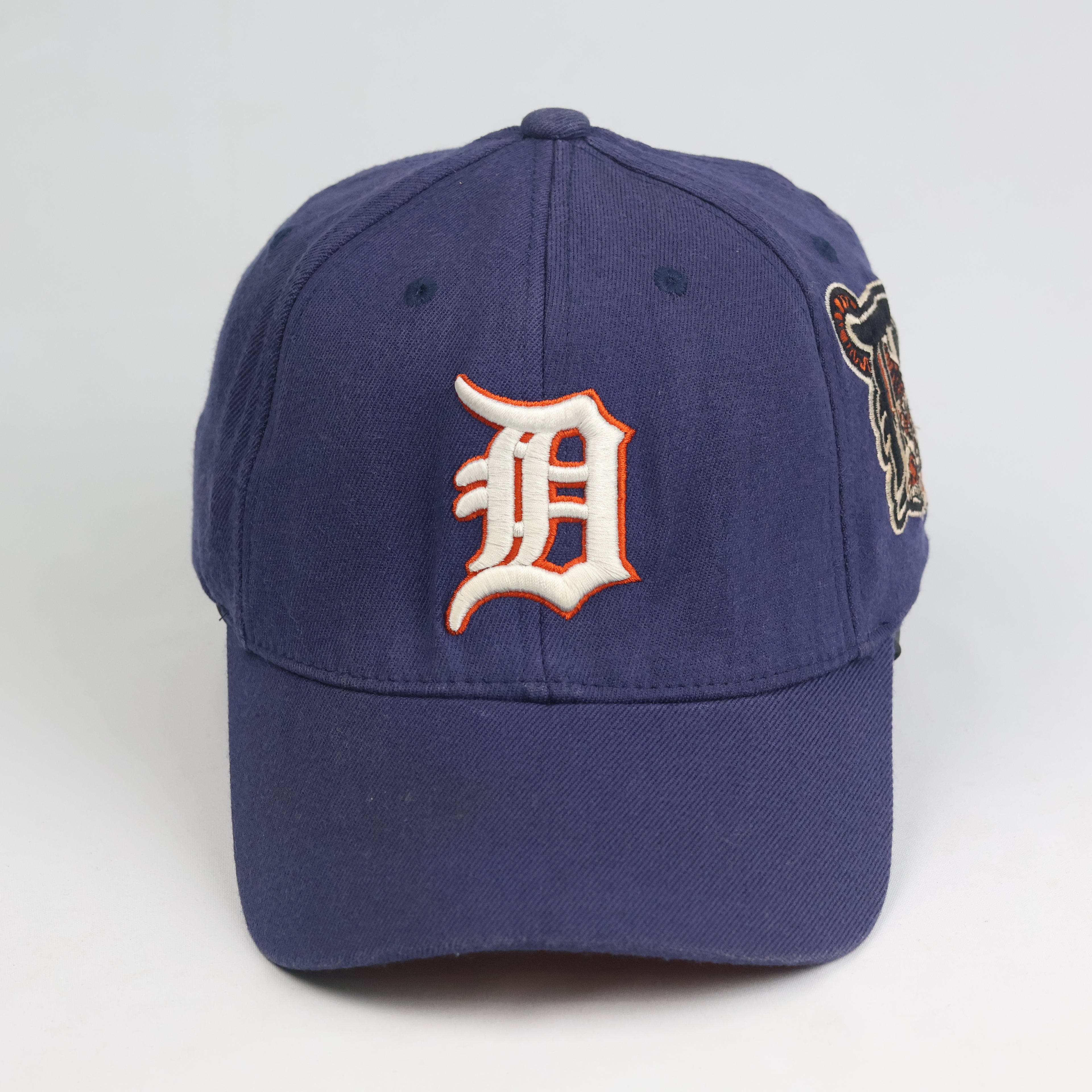 Thrifted Casad Sport Detroit Tigers Embroidered Side Patch Cap - Orange Underbrim