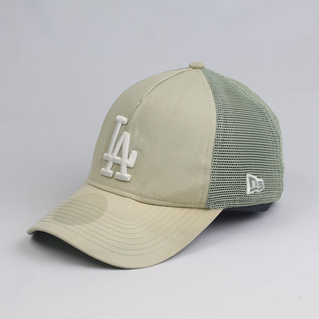 Thrifted Vintage New Era Los Angeles Dodgers Two-Tone A-Frame Trucker Cap - 56-58cm