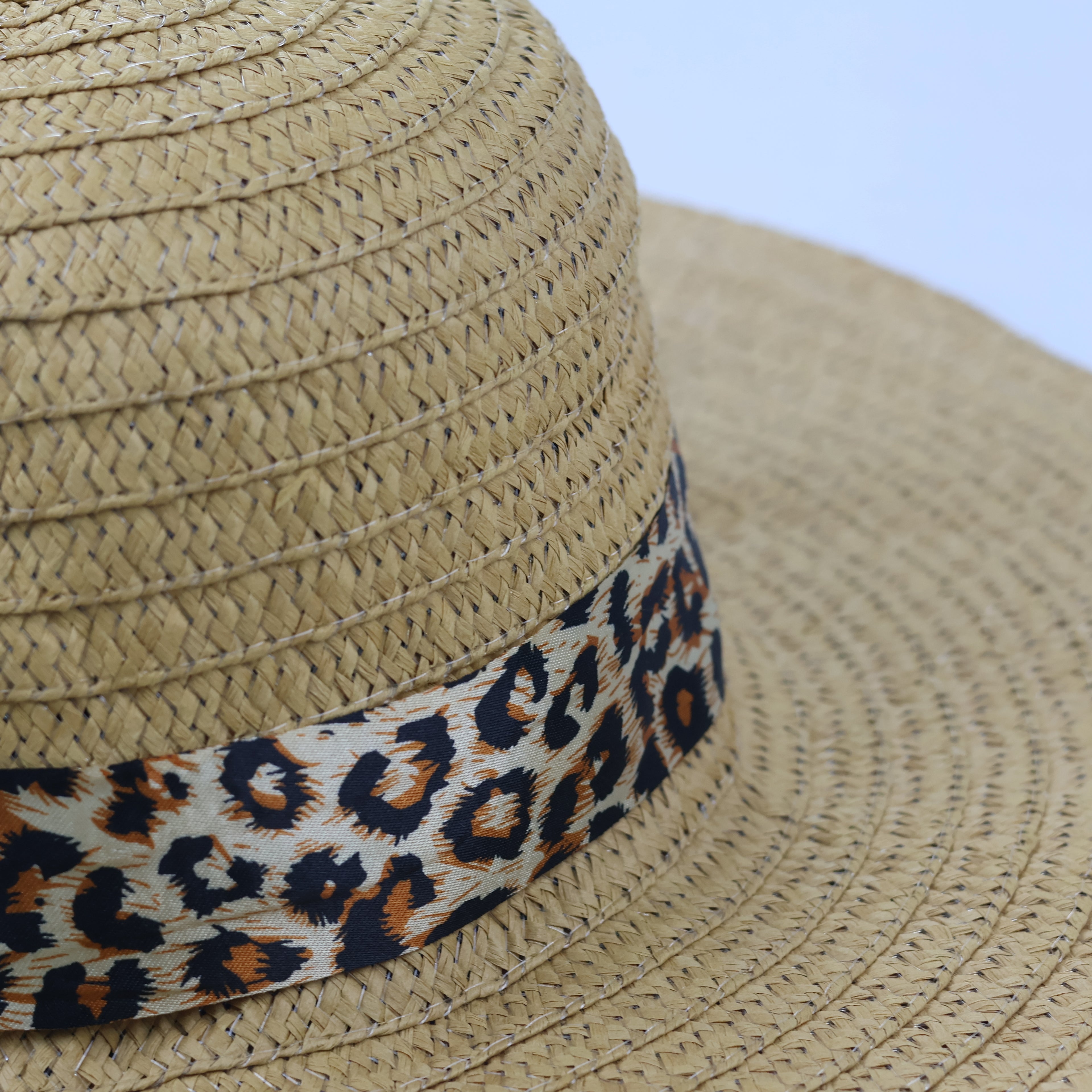 Leopard Print Accent Straw Sun Hat – Classic Bohemian Summer Style