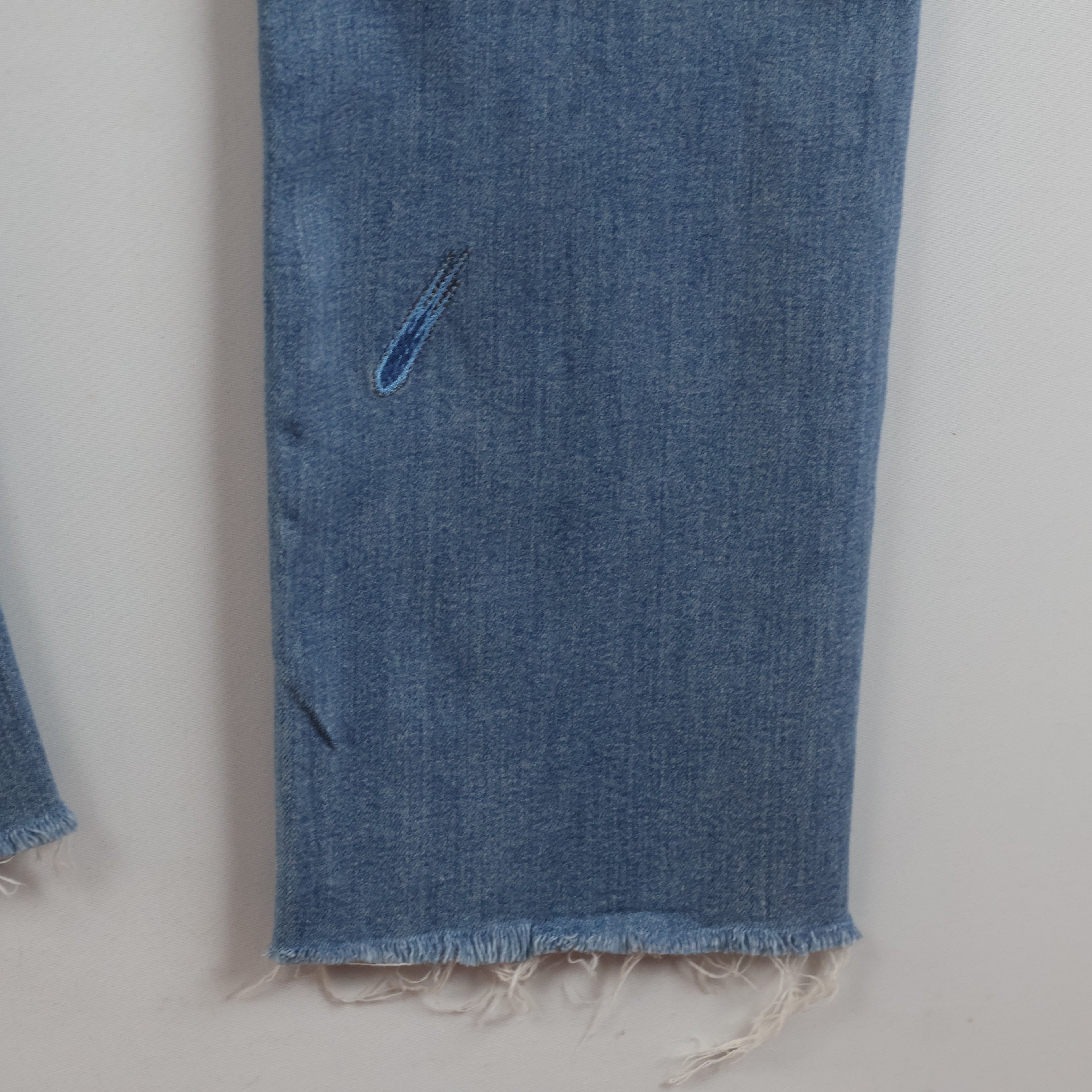 Customellow Blue Regular Fit Embroidered Denim Jeans Wais: 34/ J1112