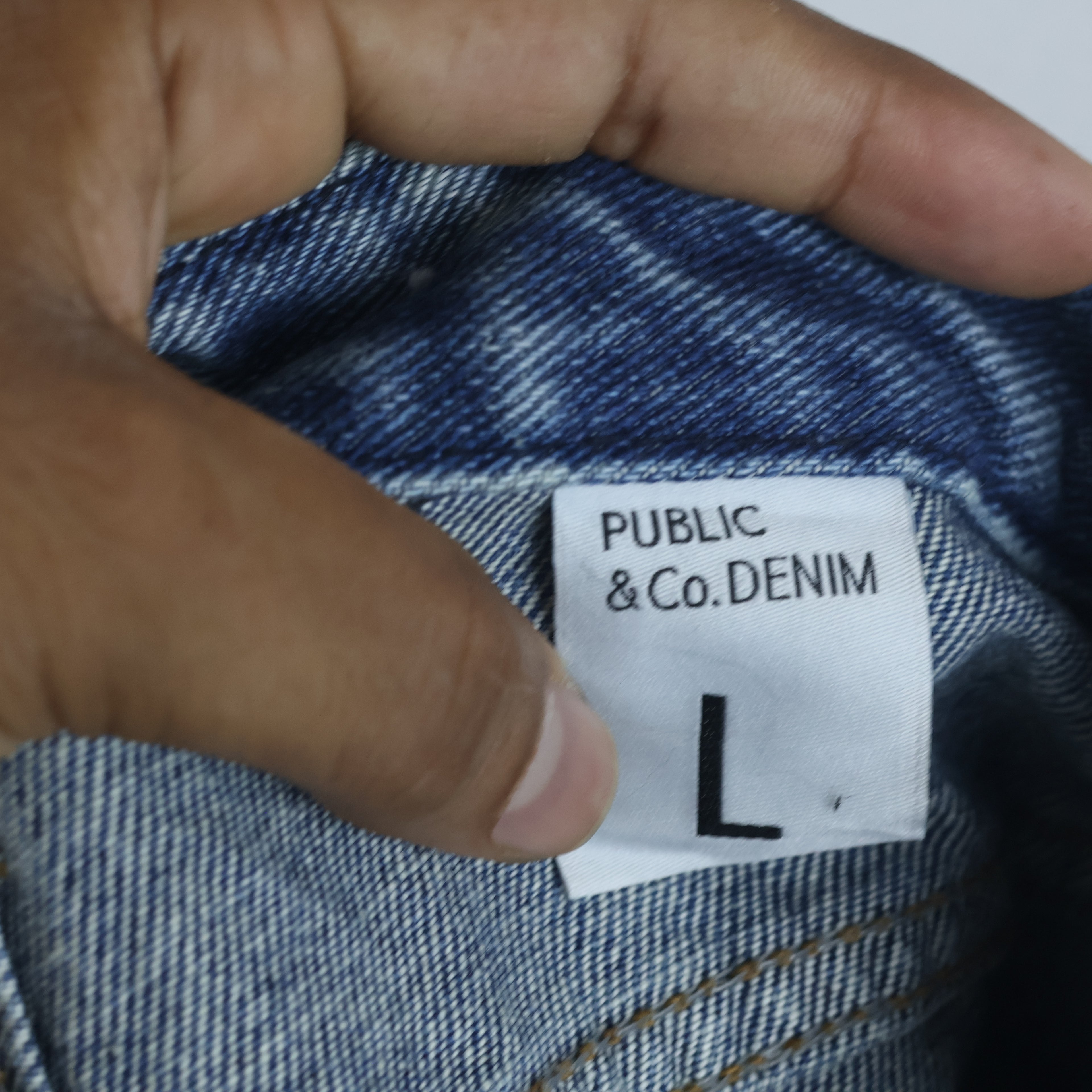 Public & Co. Premium Denim Light Wash Regular Fit Jeans Waist:30-32/ J1108