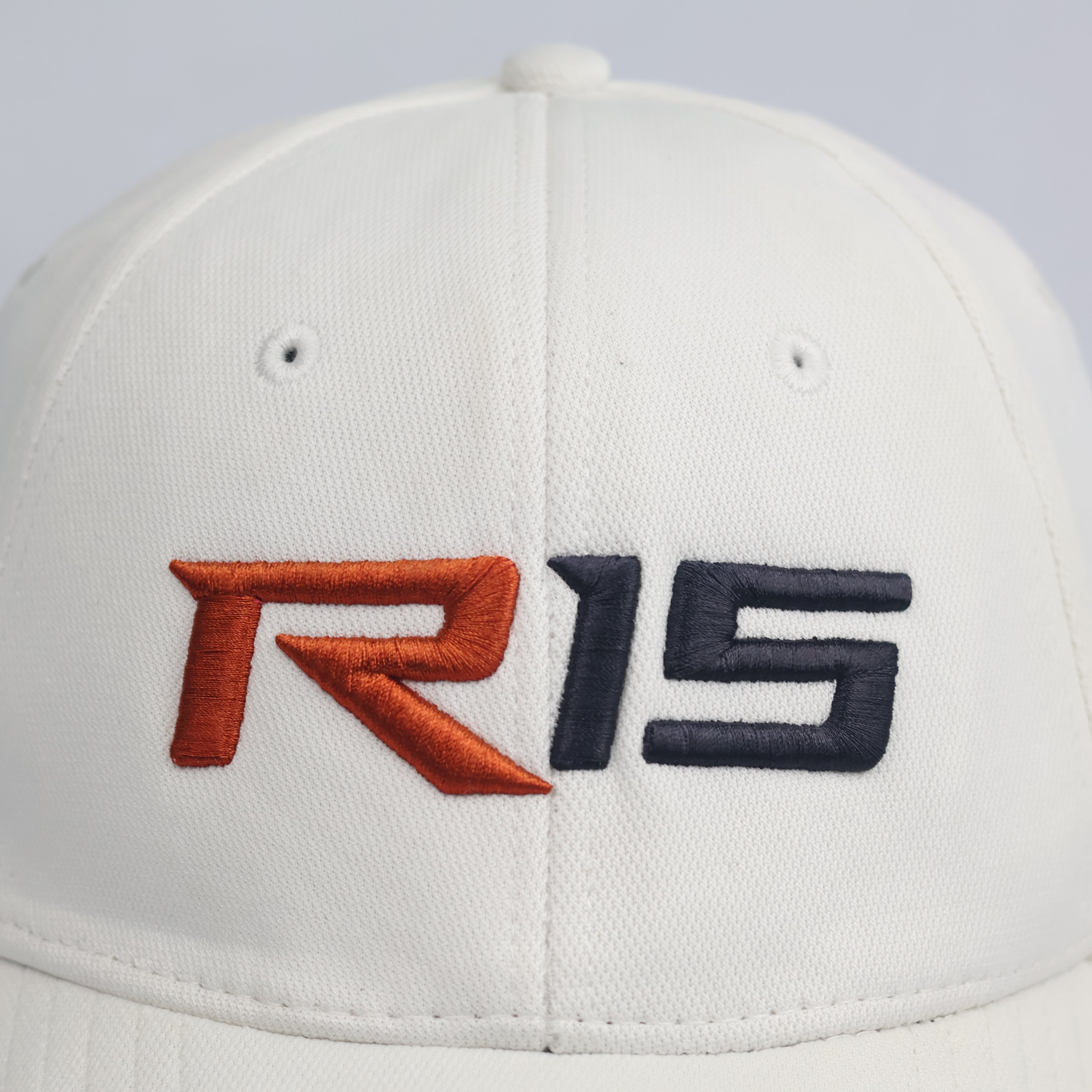 Thrifted TaylorMade Golf R15 Embroidered Off-White Tour Performance Hat - Black Underbrim