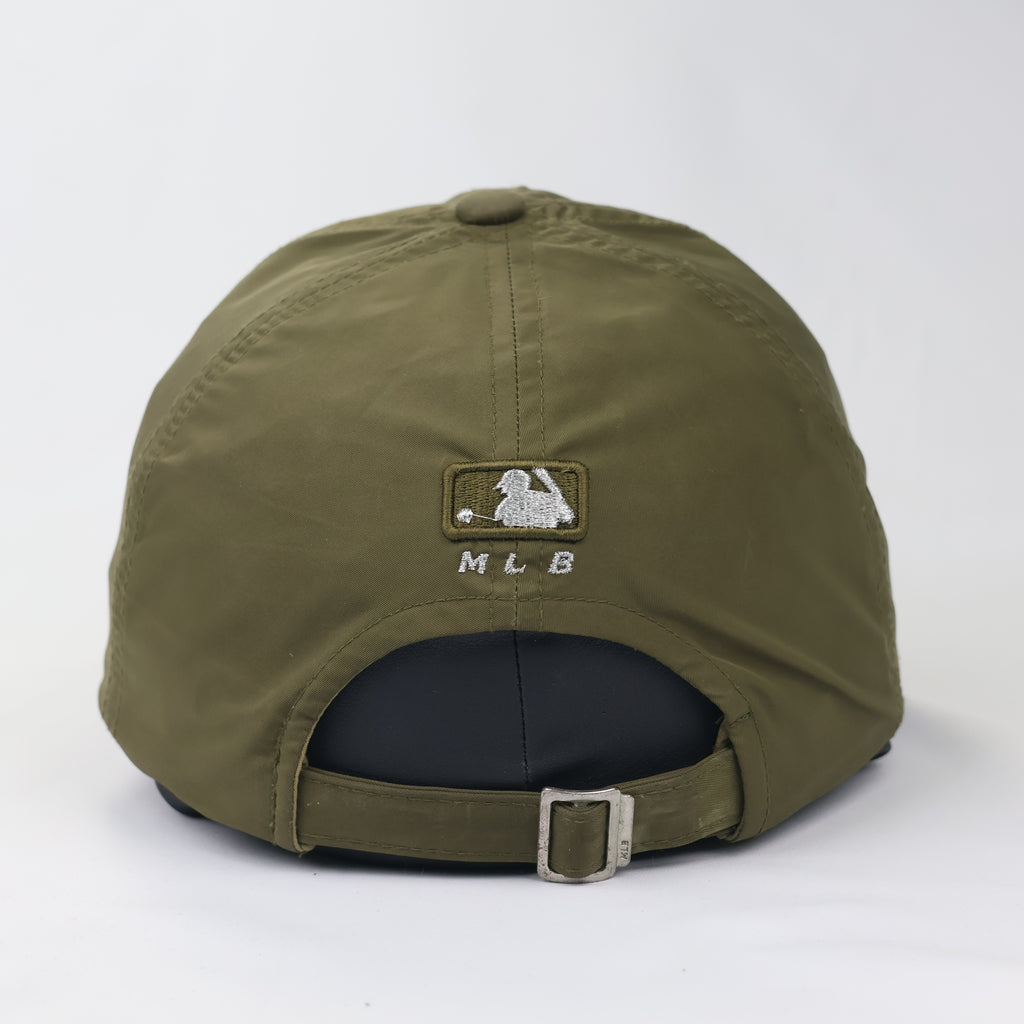 Official MLB LA Dodgers Metal Logo Thrifted Cap – Technical Lightweight Fabric