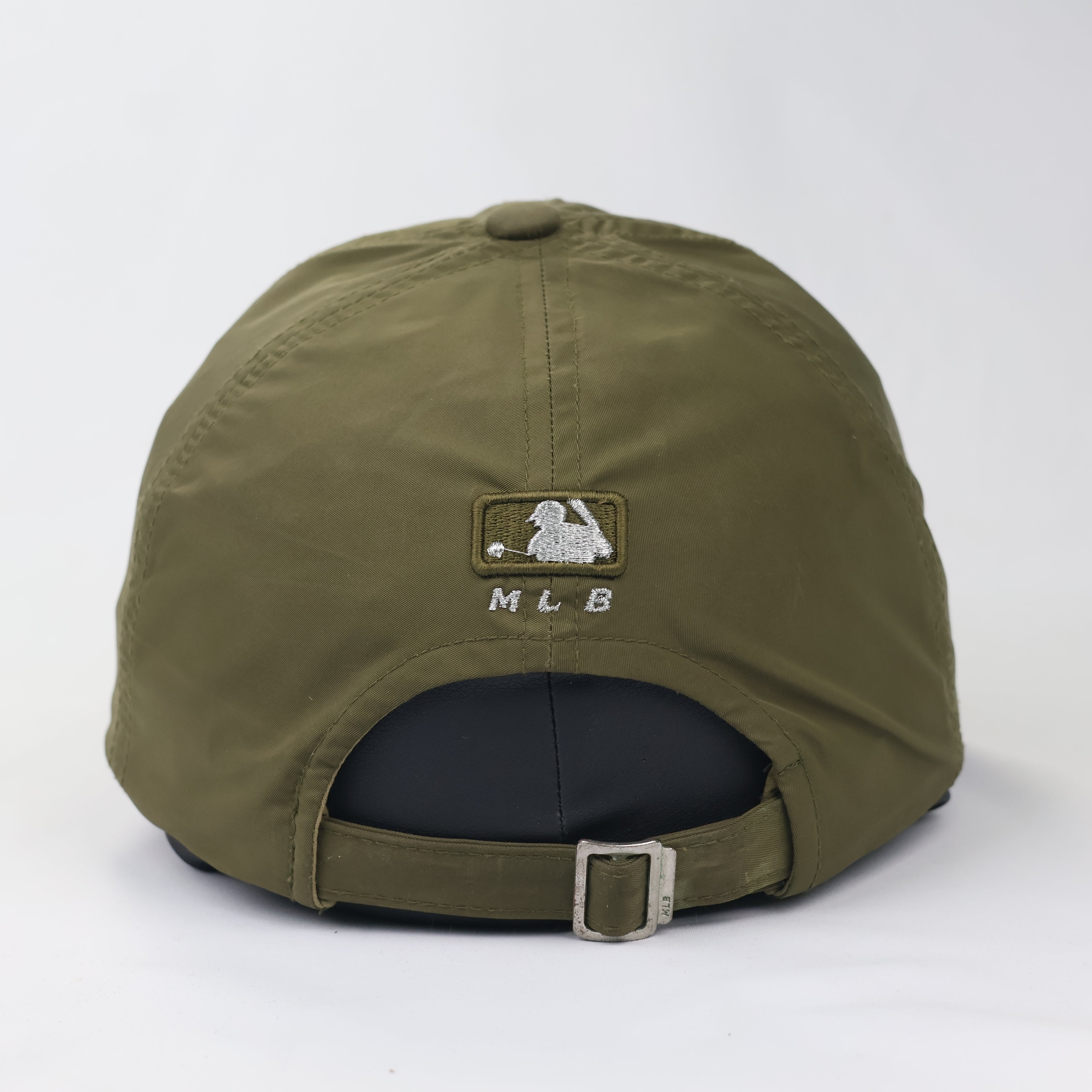 Official MLB LA Dodgers Metal Logo Thrifted Cap – Technical Lightweight Fabric