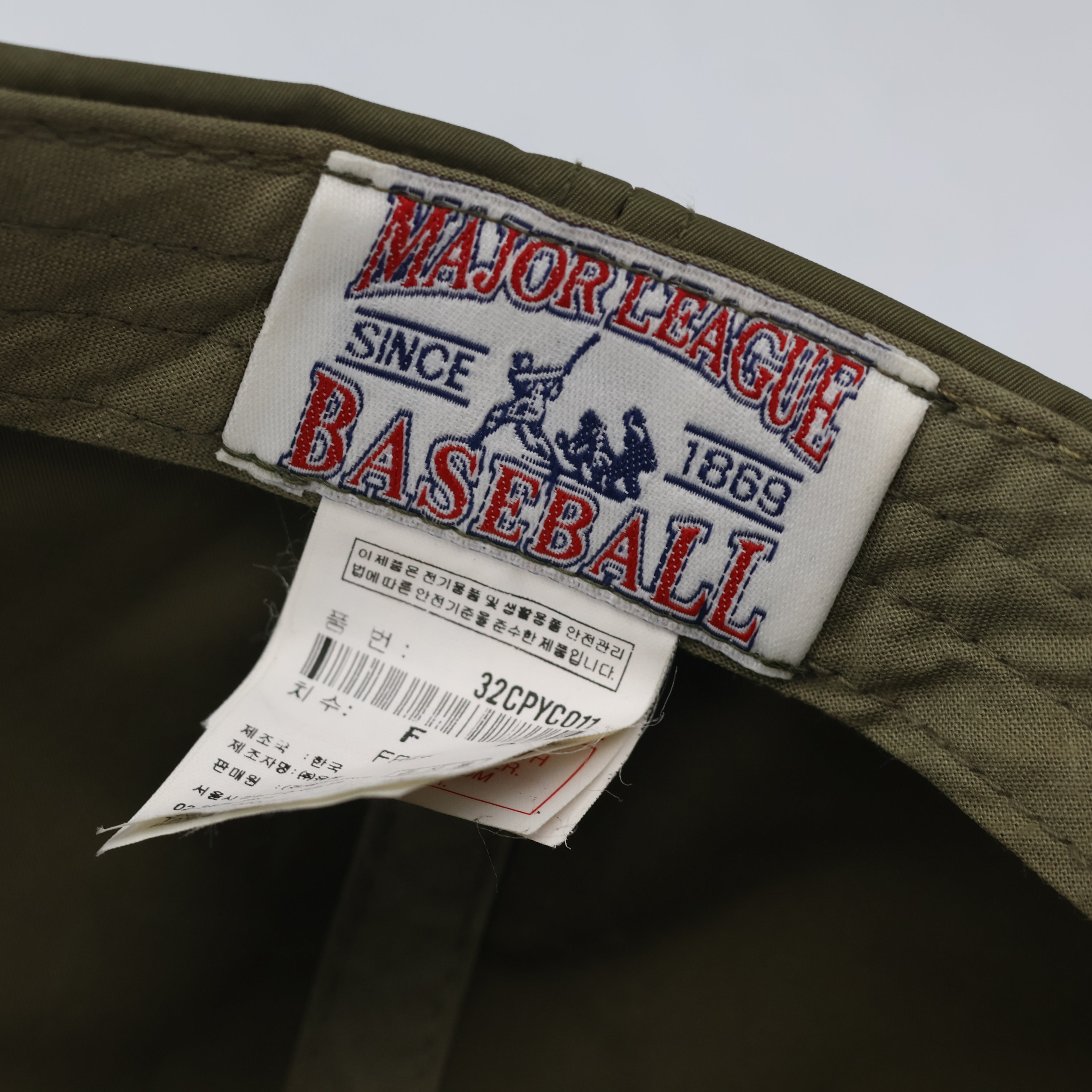 Official MLB LA Dodgers Metal Logo Thrifted Cap – Technical Lightweight Fabric