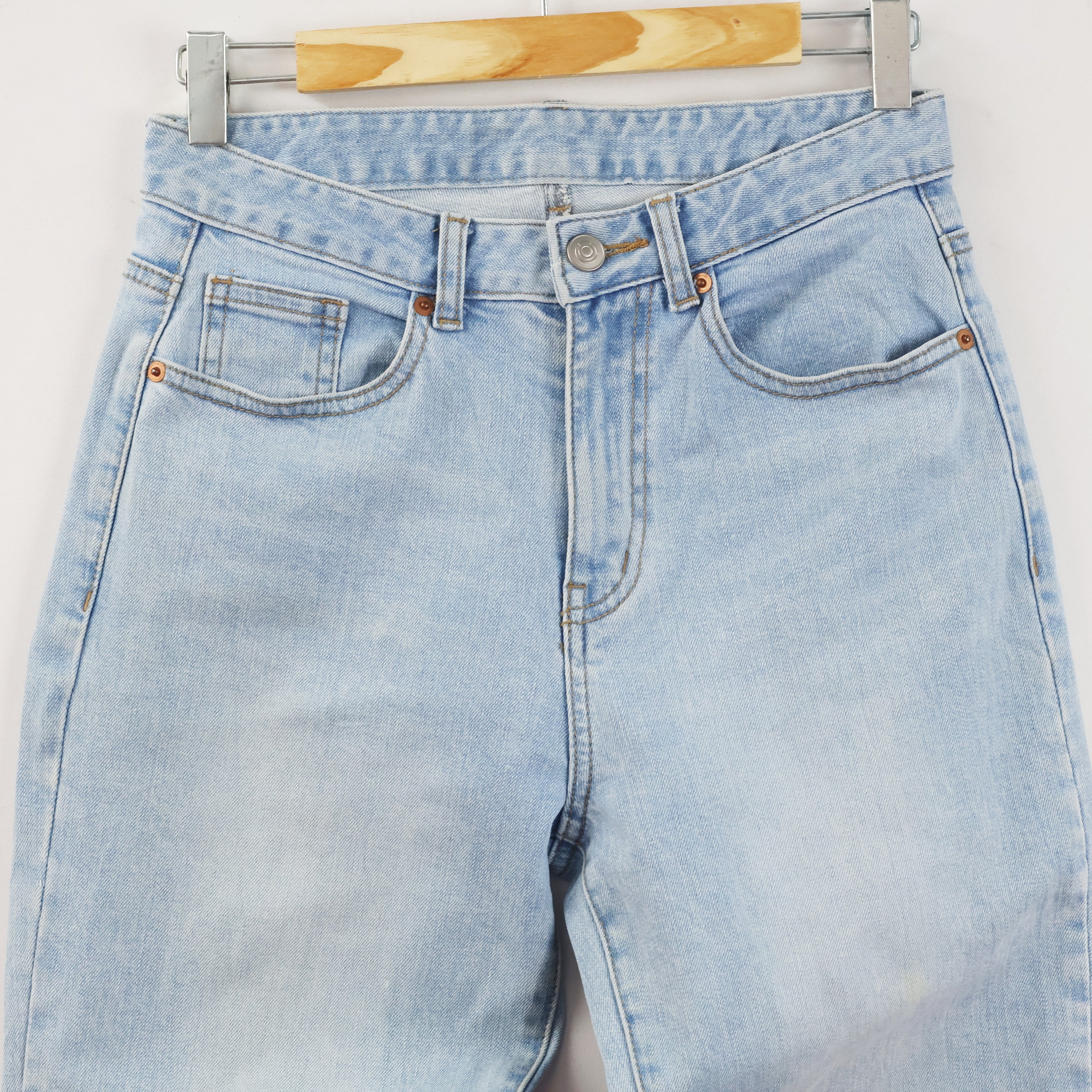 Thrifted 8 Seconds Light Wash Straight Leg Denim Pants Waist:28/ J1114