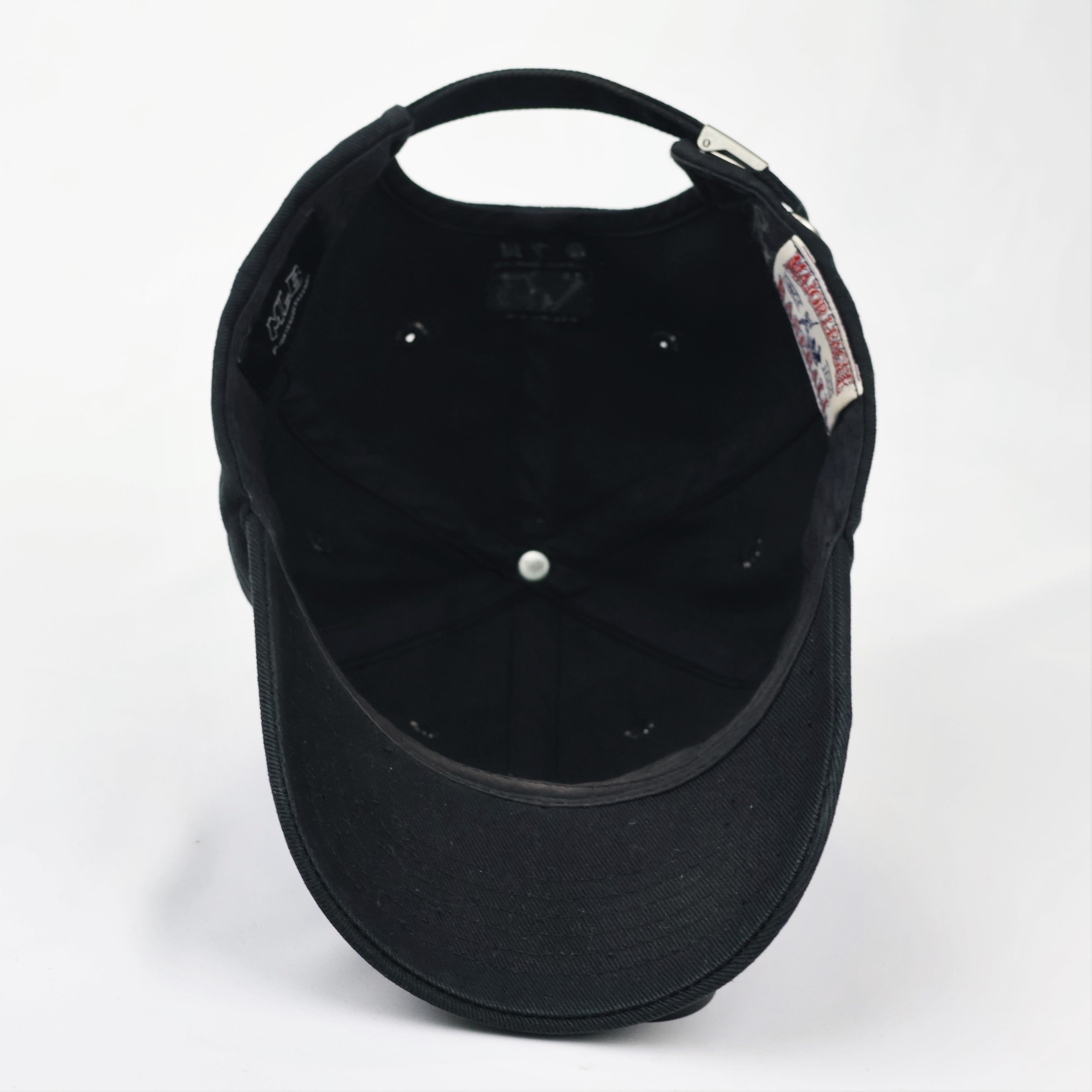 MLB NY Yankees Tonal Embroidered Thrifted Cap - All Black Adjustable (56-58cm)