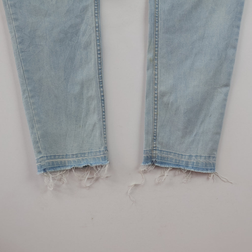 TNGT Light Wash Straight Leg Denim Pants Waist:32/ J1120