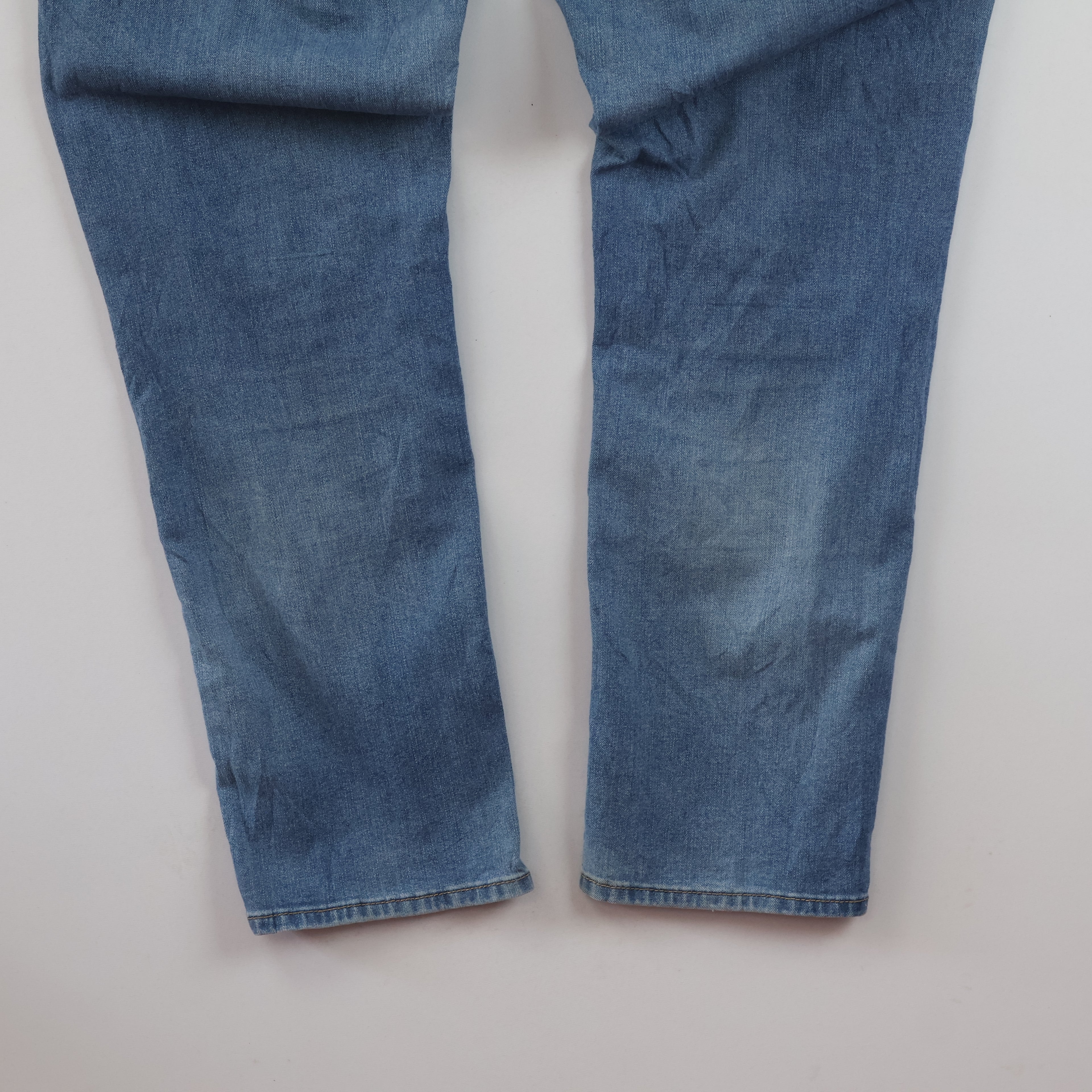 Kenneth Cole New York Light Wash Straight Leg Denim Waist:32/ J1119