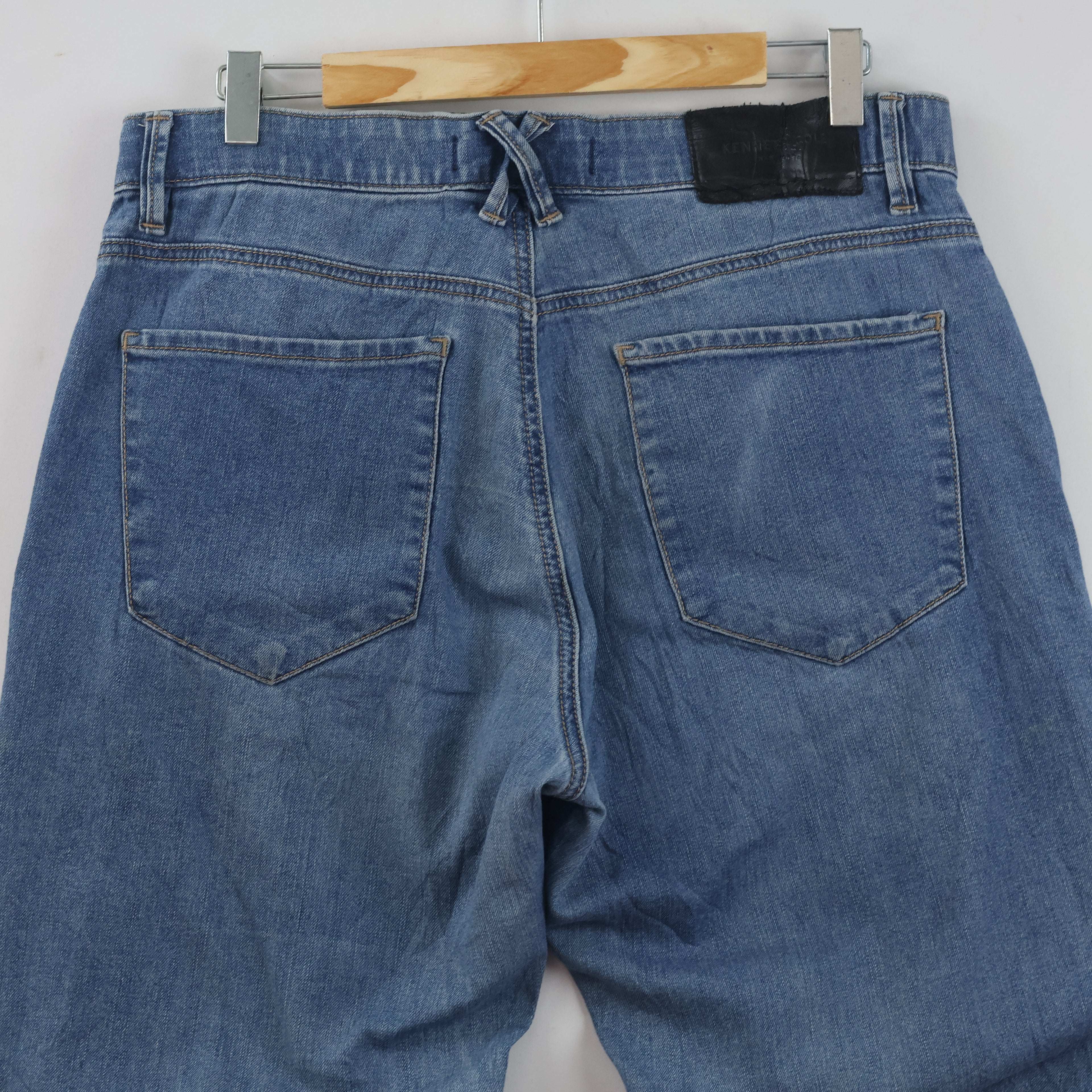 Kenneth Cole New York Light Wash Straight Leg Denim Waist:32/ J1119