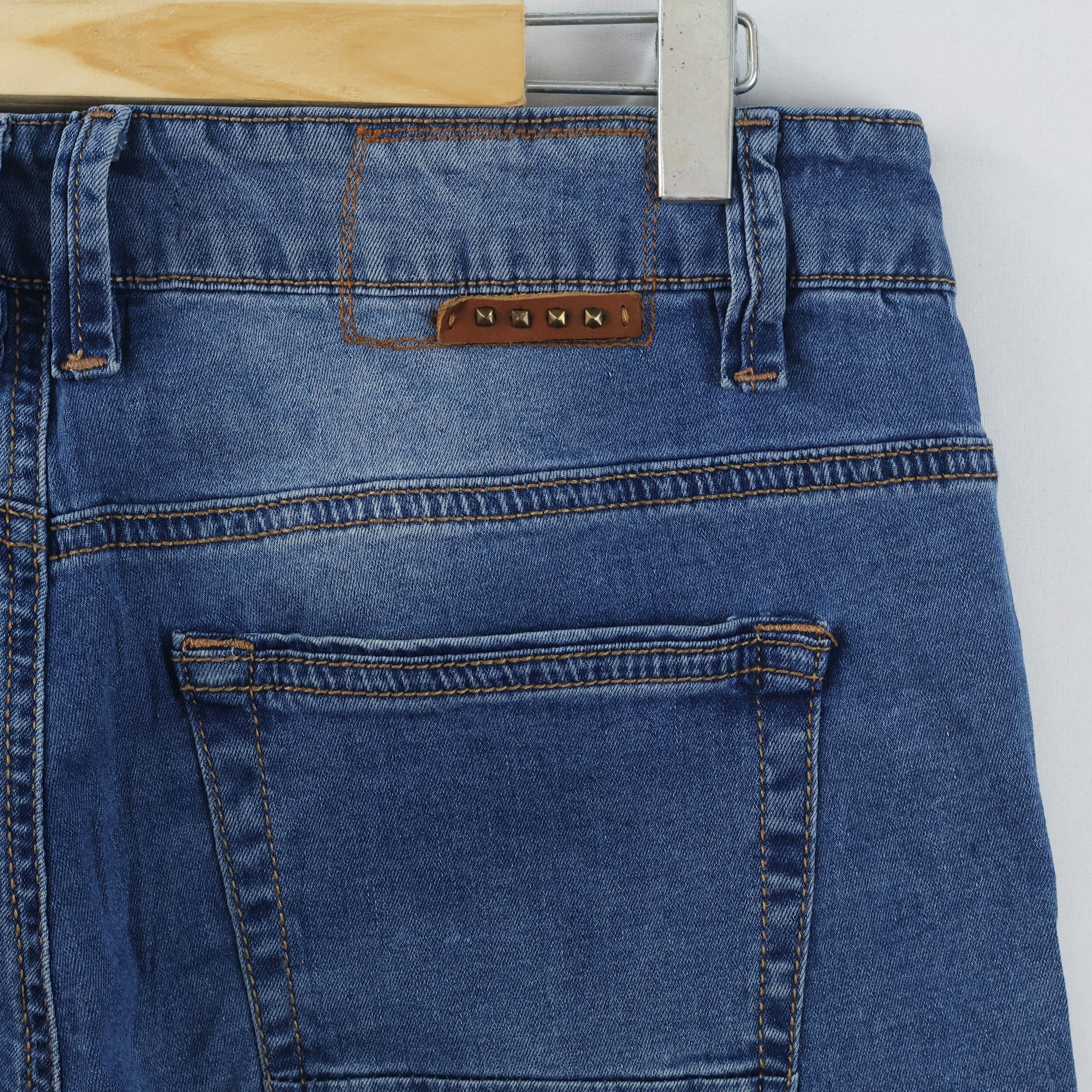 Thrifed Fashion Leaders Premium Denim Blue Distressed Jeans Waist:30/ J1118