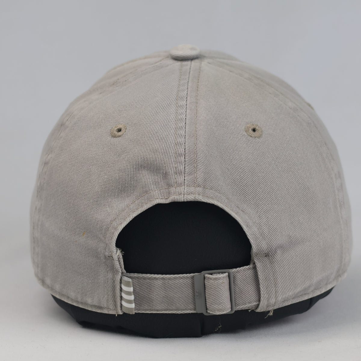 Thrifted Adidas Classic Trefoil Light Grey Adjustable Strapback Cap | 11036