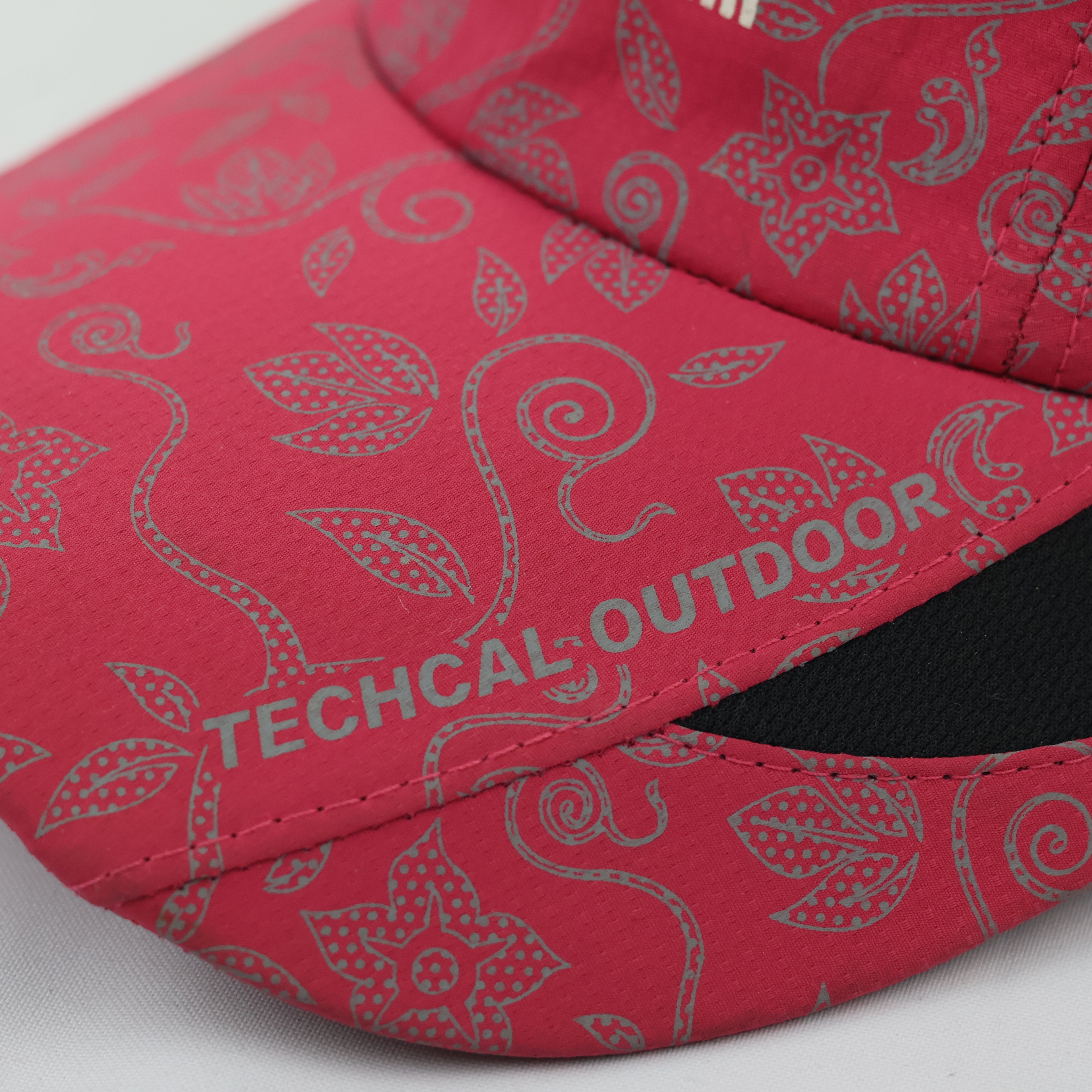 Poloneck "Technical Outdoor" 5-Panel Cap - Pink & Black Floral