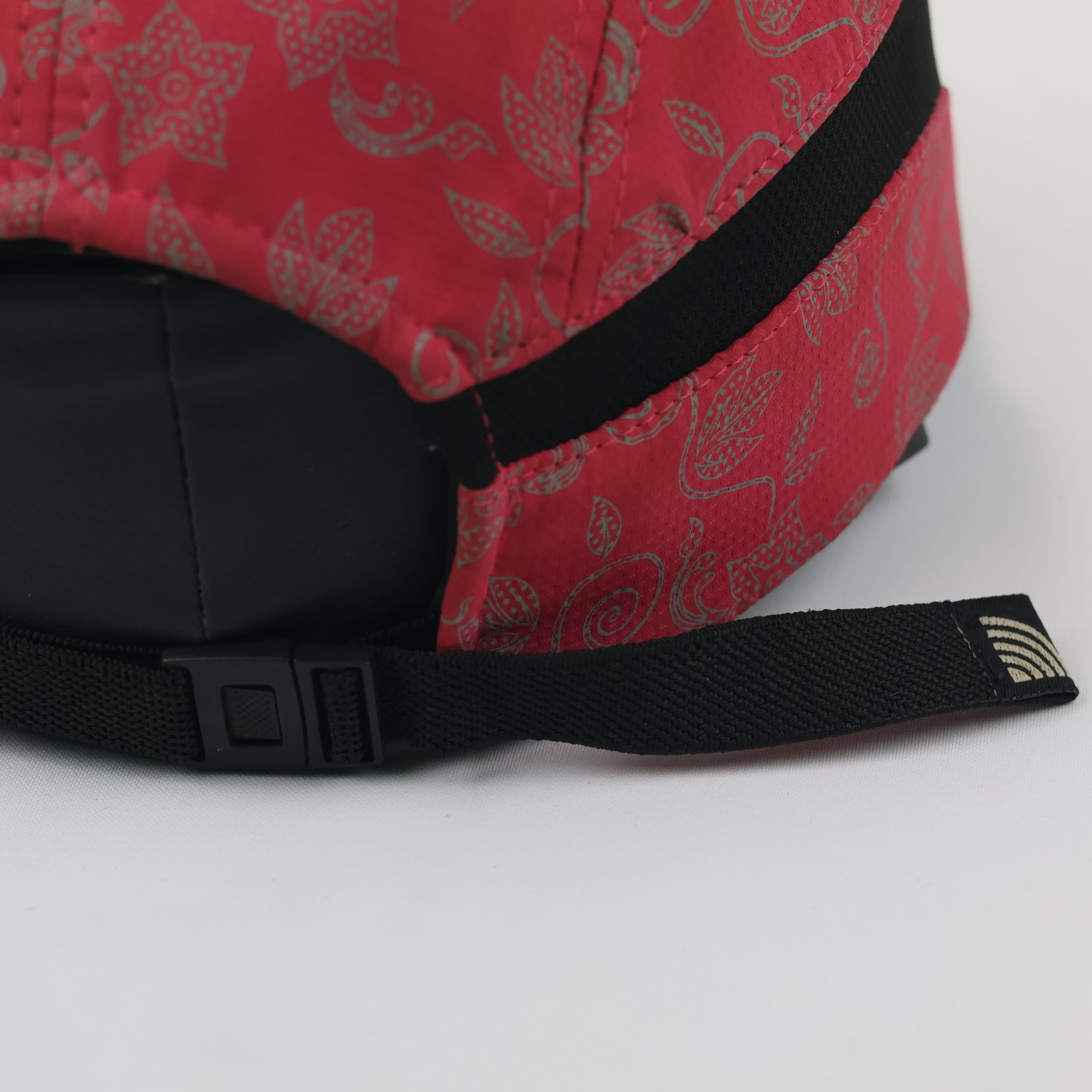 Poloneck "Technical Outdoor" 5-Panel Cap - Pink & Black Floral