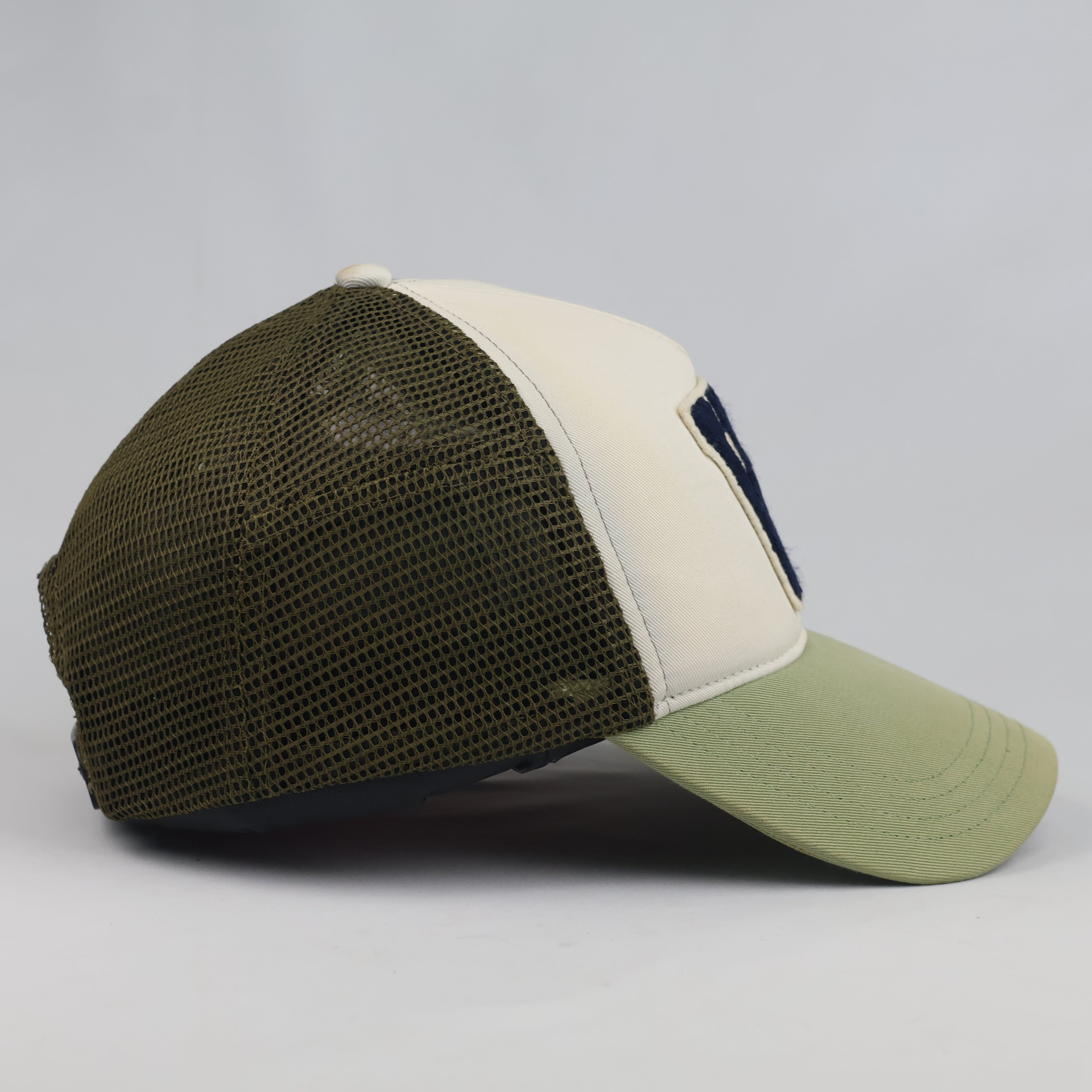 Zara Two-Tone "W" Chenille Patch Thrifted Trucker Cap (56-58 cm)