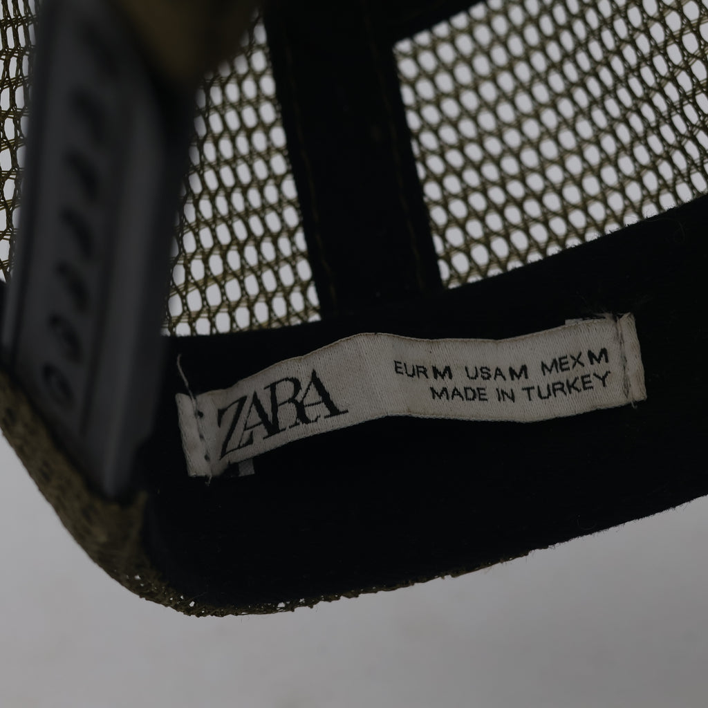 Zara Two-Tone "W" Chenille Patch Thrifted Trucker Cap (56-58 cm)