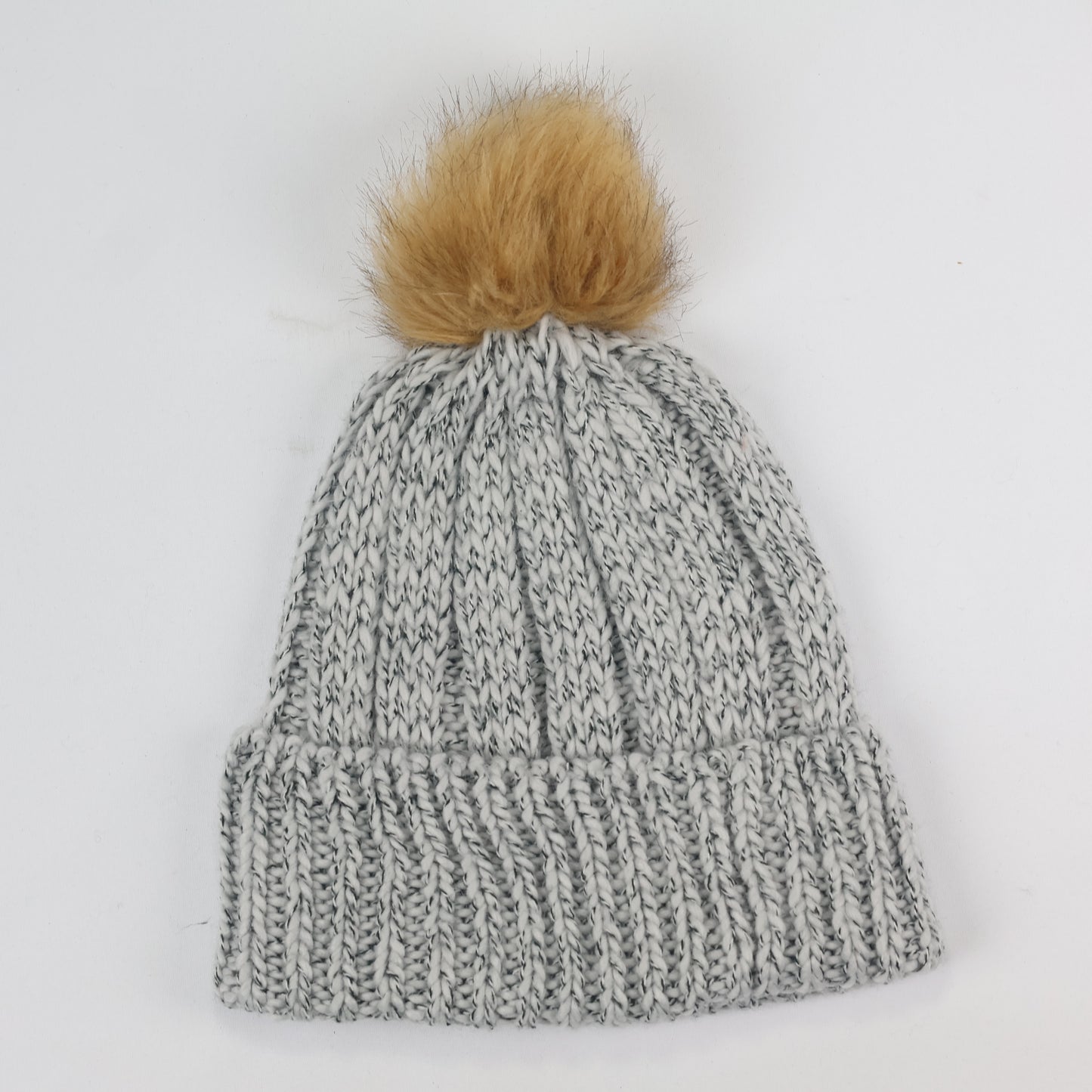 Women’s Speckled Grey Cable Knit Thrifted Beanie with Furry Pom - Excellent Pre-Loved Condition