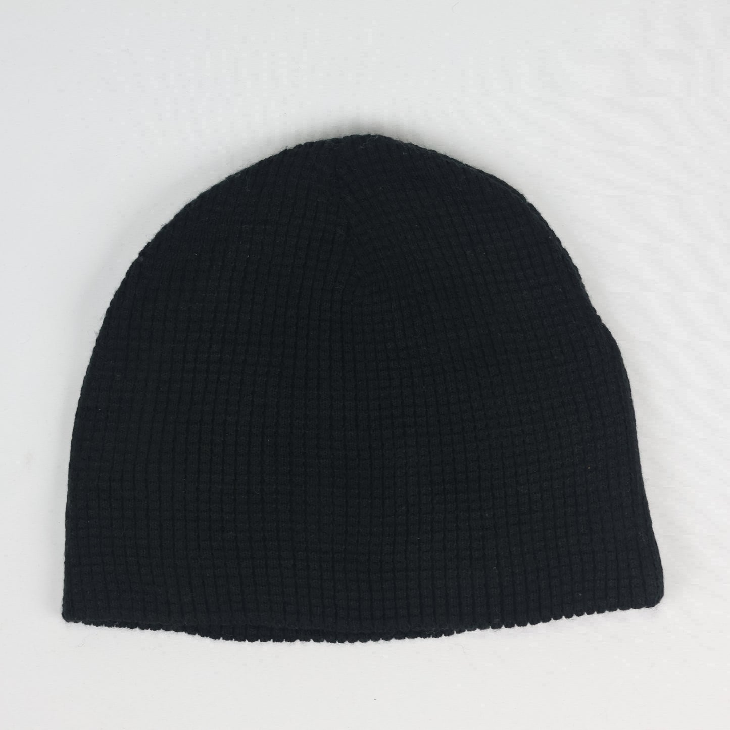 CAPAMERICA Men’s Black Winter Beanie | Warm & Comfortable Knit Cap