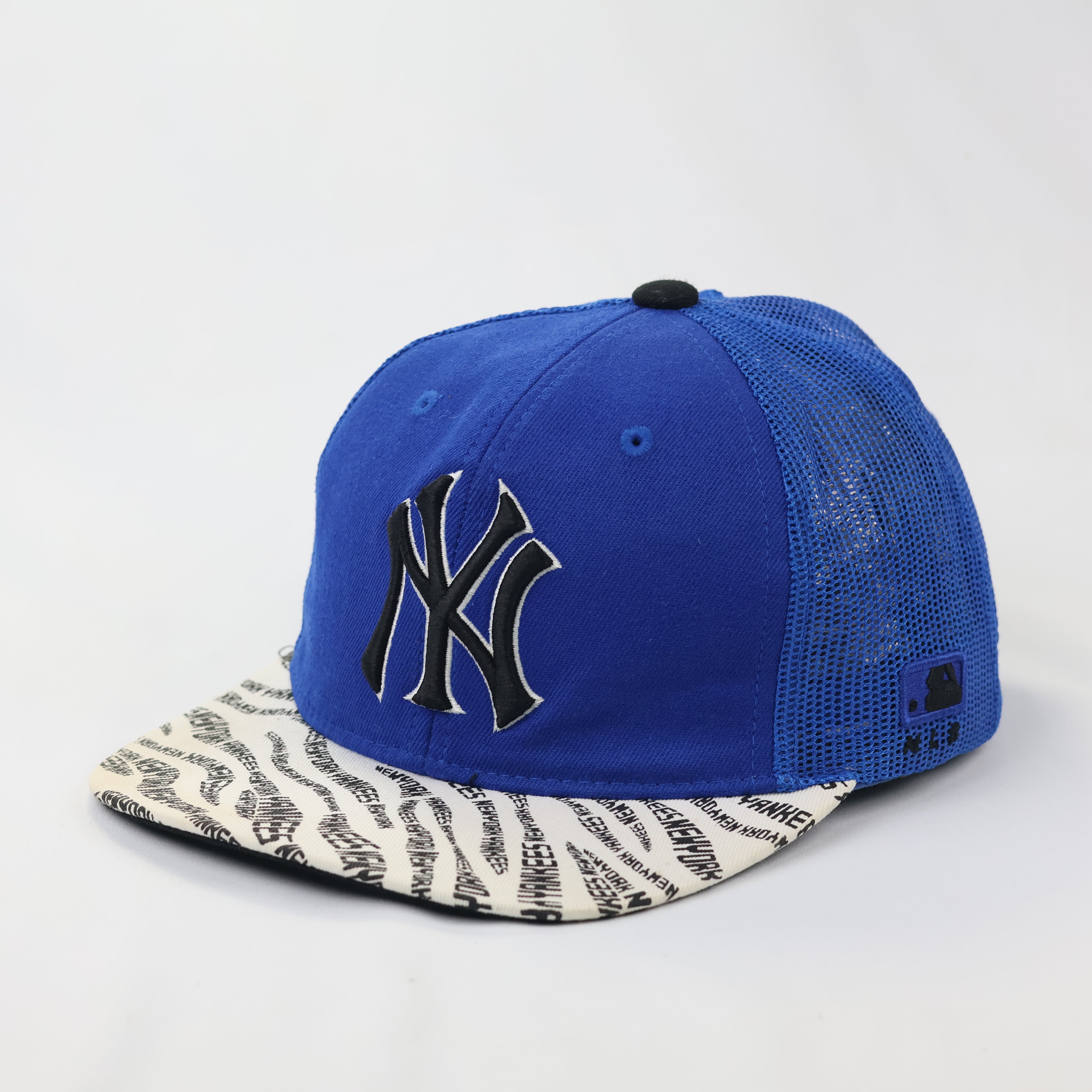 MLB New York Yankees Blue Trucker Thrifted Hat - Script Print Brim Snapback