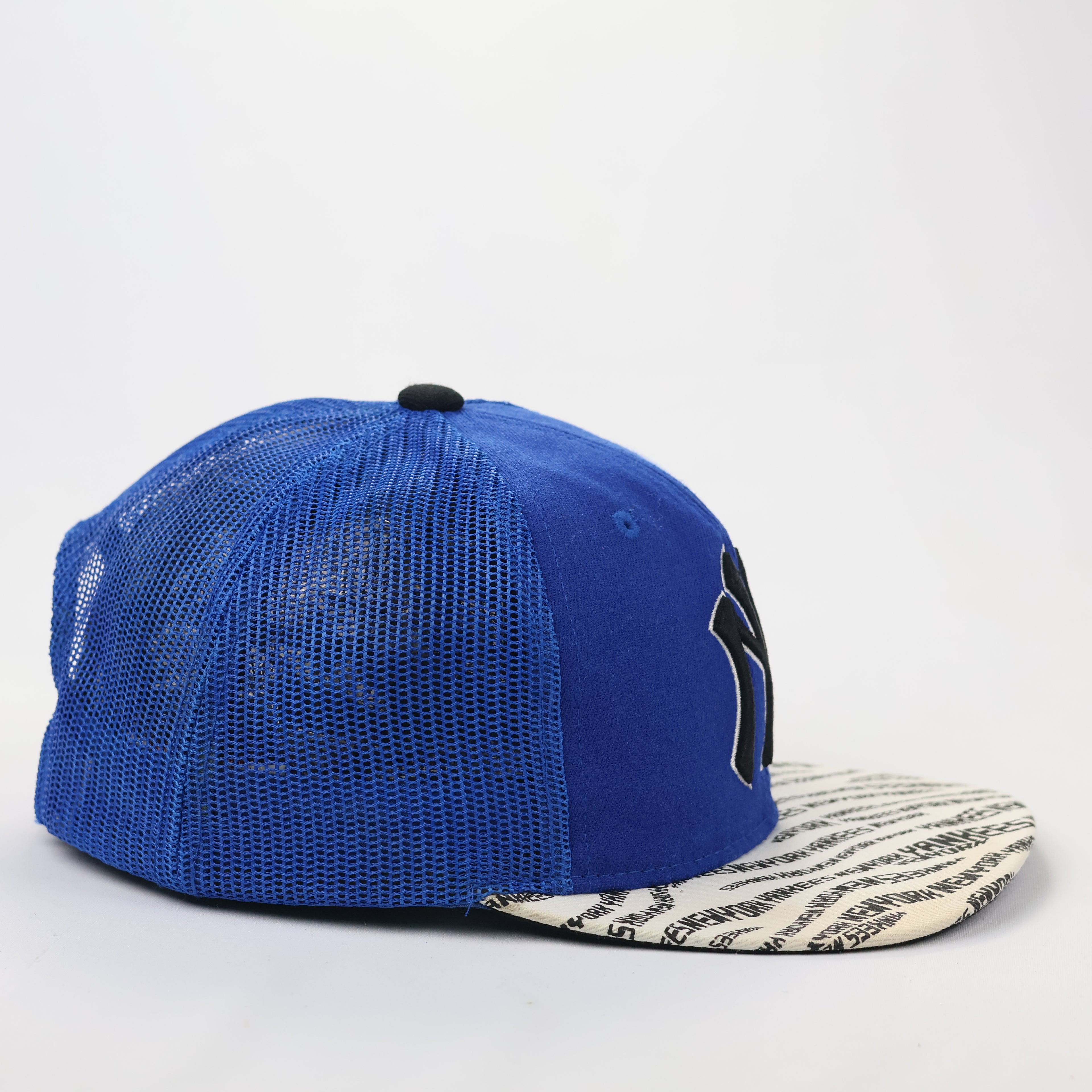 MLB New York Yankees Blue Trucker Thrifted Hat - Script Print Brim Snapback