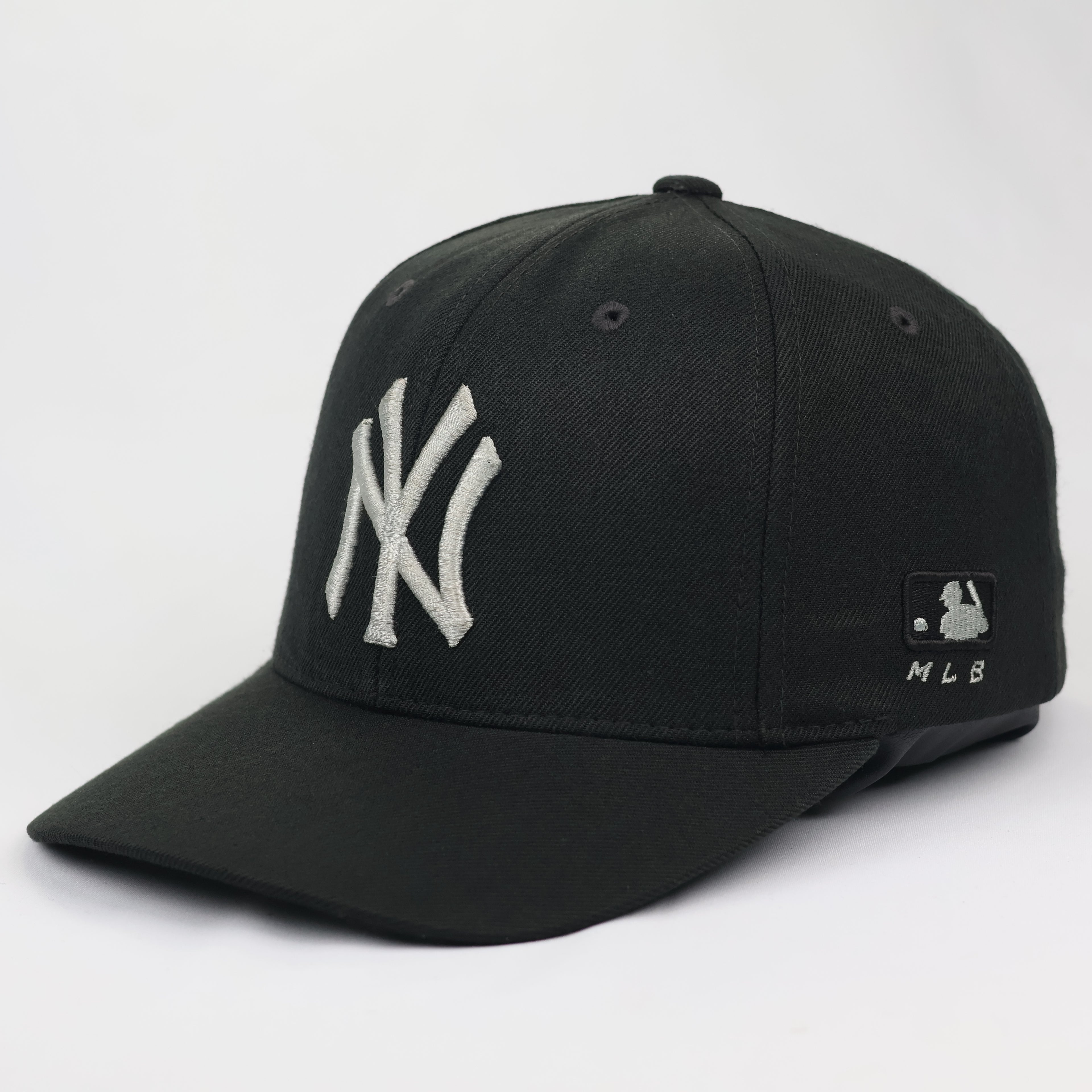 Premium Black Yankees Snapback Hat with Side Patch - Thrifted Series