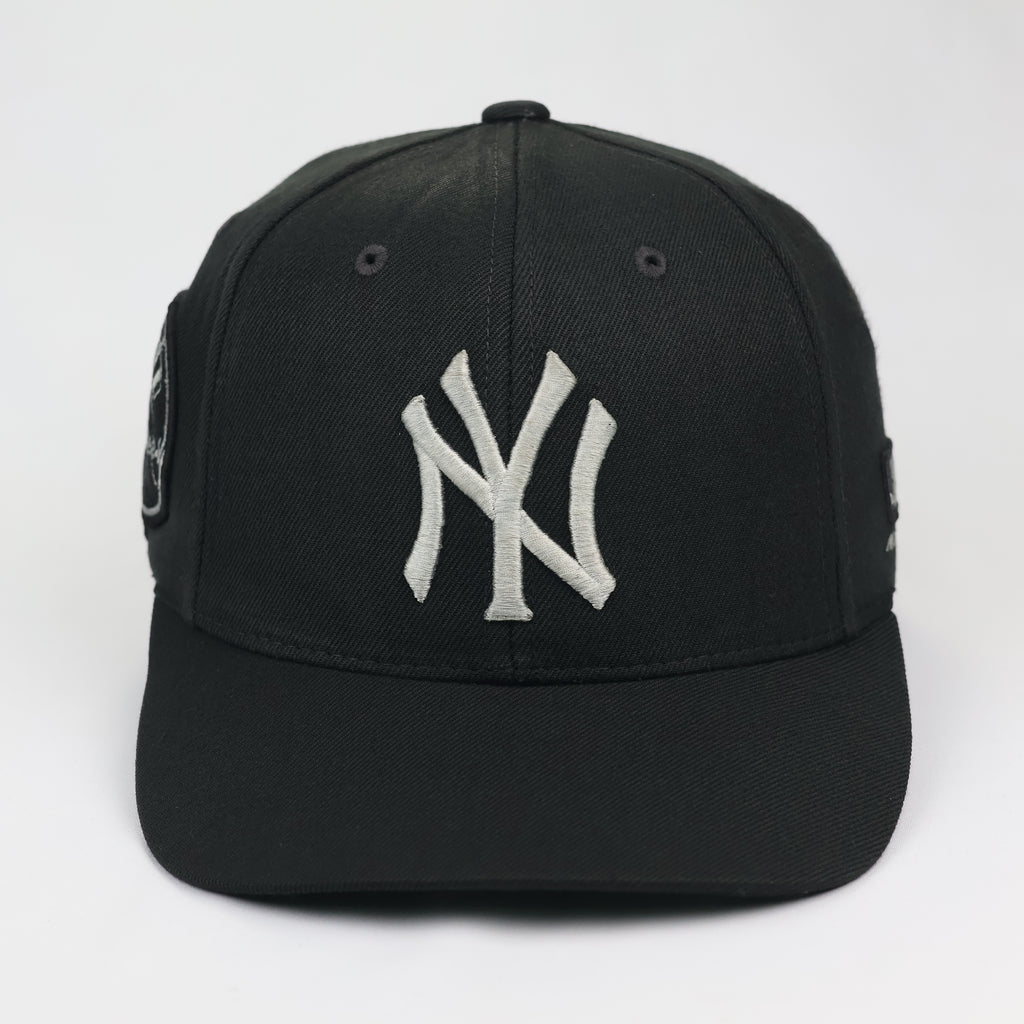Premium Black Yankees Snapback Hat with Side Patch - Thrifted Series