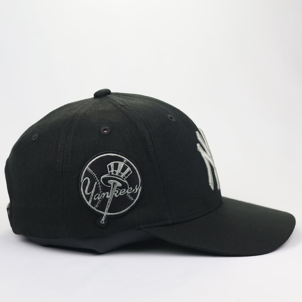 Premium Black Yankees Snapback Hat with Side Patch - Thrifted Series