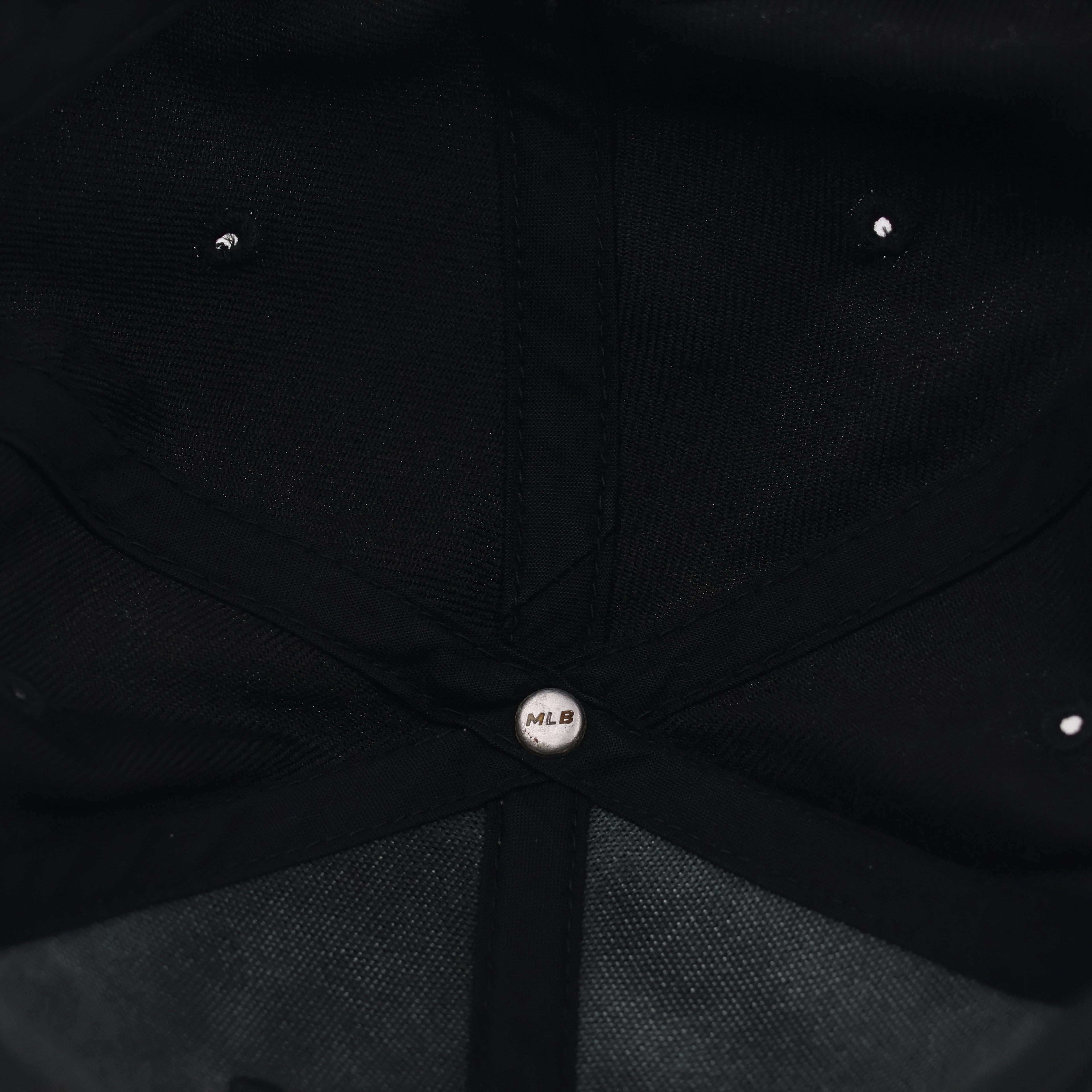 Premium Black Yankees Snapback Hat with Side Patch - Thrifted Series
