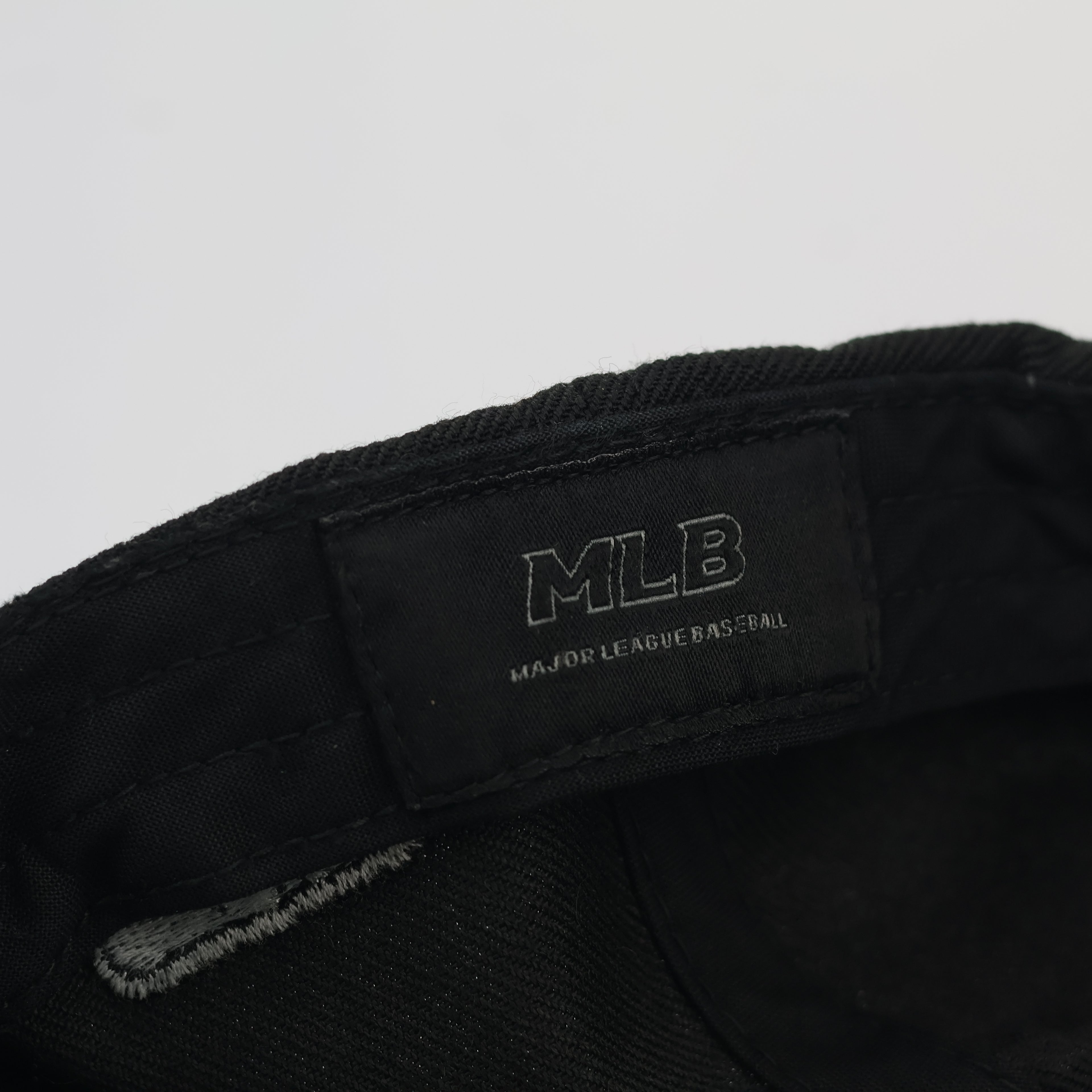 Premium Black Yankees Snapback Hat with Side Patch - Thrifted Series