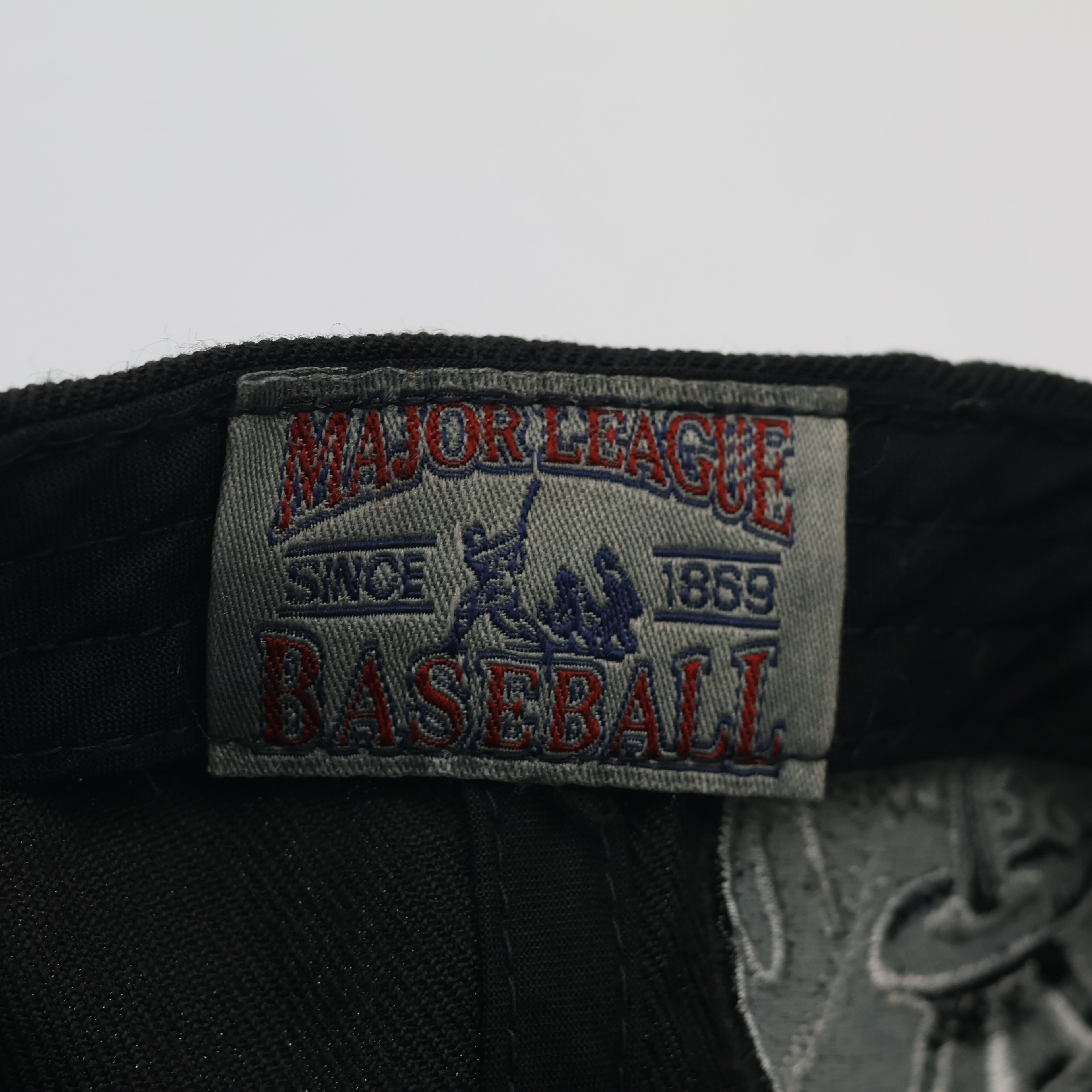 Premium Black Yankees Snapback Hat with Side Patch - Thrifted Series