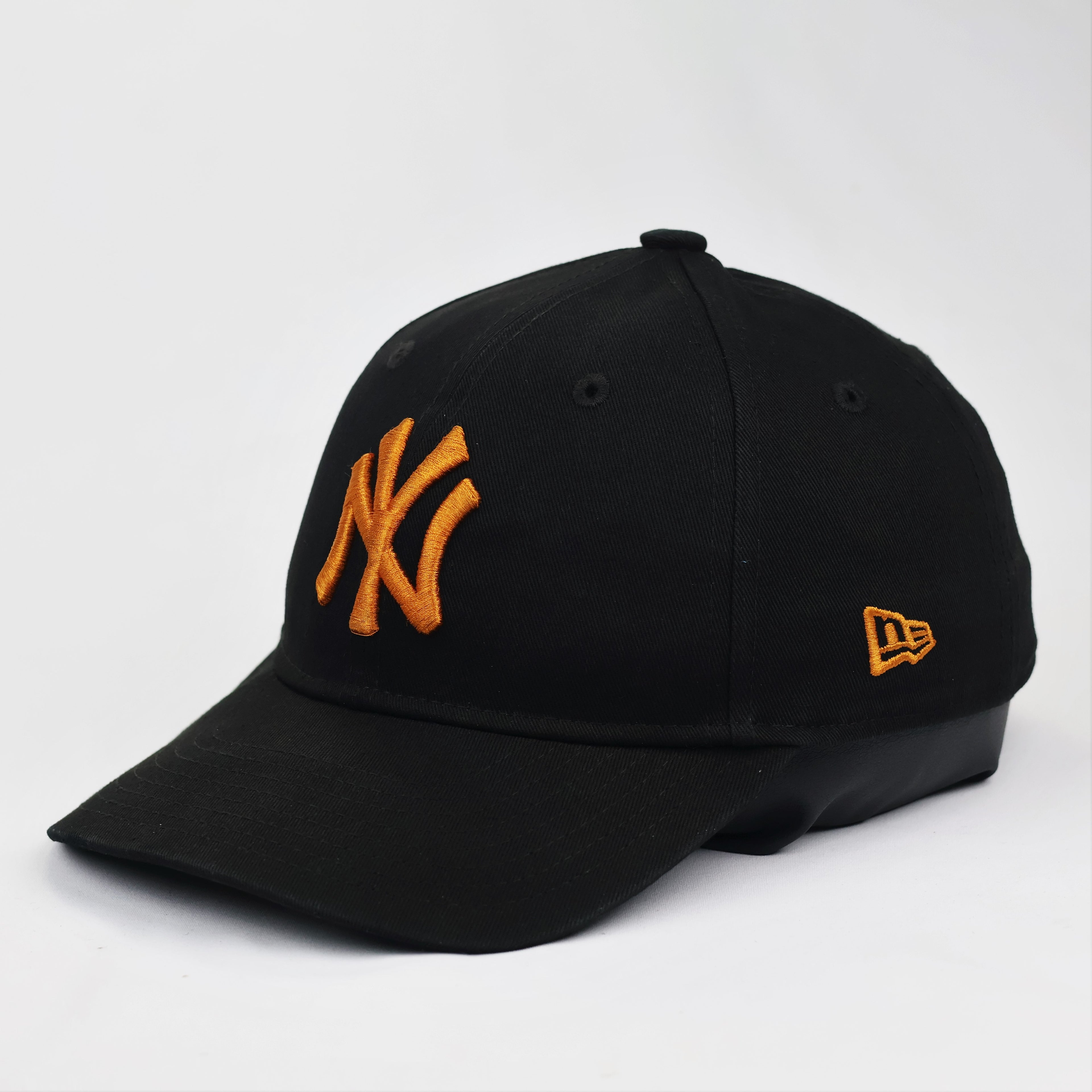 New Era 9FORTY New York Yankees Youth Thrifted Cap - Black & Gold