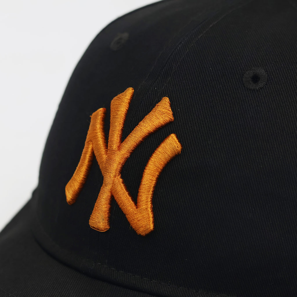 New Era 9FORTY New York Yankees Youth Thrifted Cap - Black & Gold